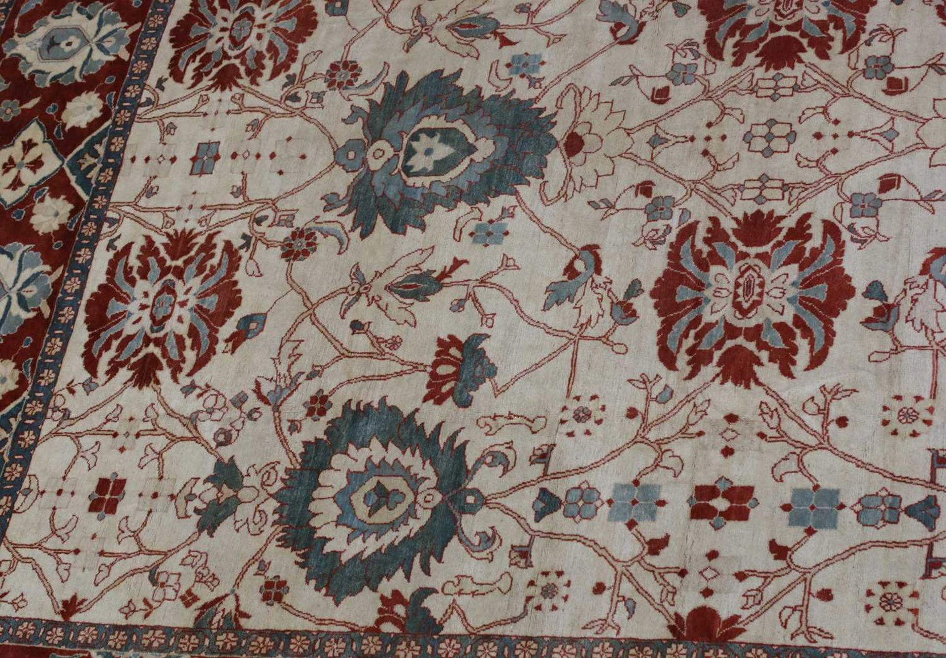 A large Persian Ziegler Sultanabad carpet, - Bild 7 aus 34