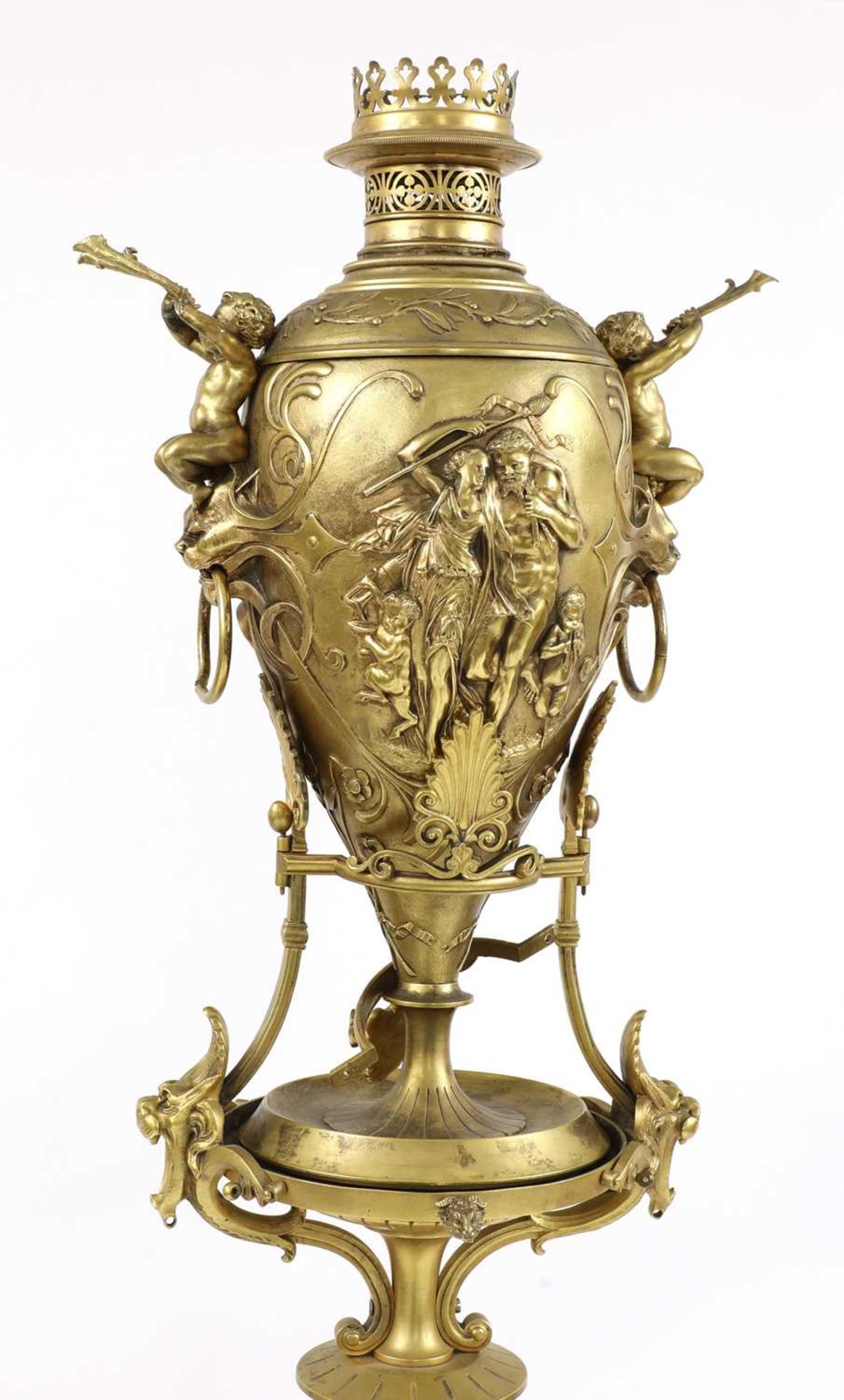 A pair of French Napoleon III Greek Revival gilt-bronze torchères, - Bild 3 aus 8