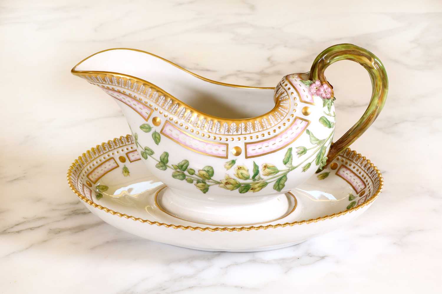 An extensive Royal Copenhagen 'Flora Danica' porcelain dinner service, - Bild 54 aus 139