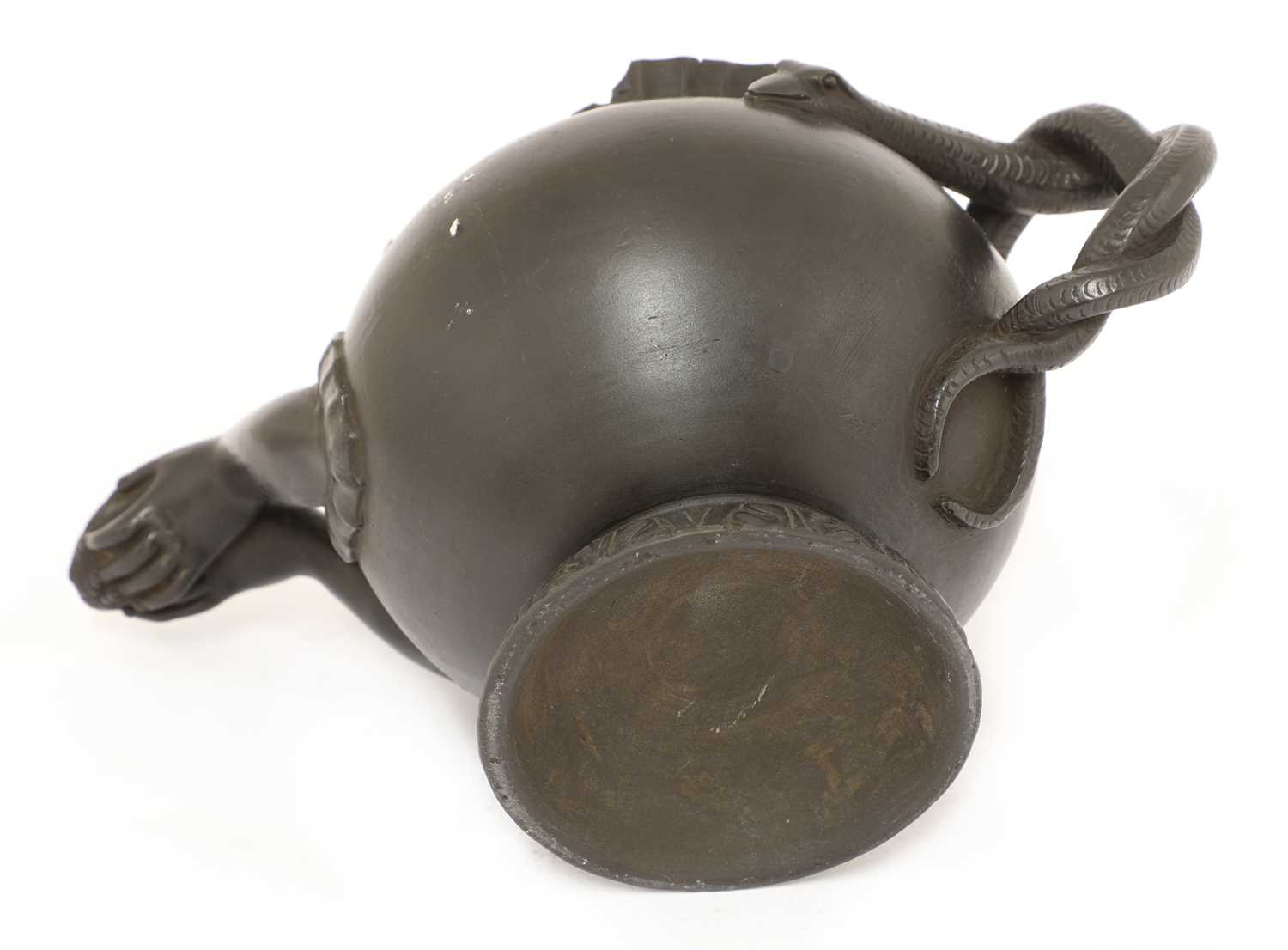 A Regency black basalt teapot, - Bild 4 aus 9