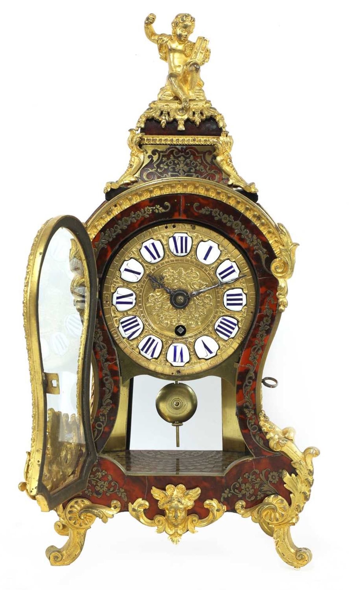A French Louis XV tortoiseshell, brass and ormolu-mounted bracket clock, - Bild 5 aus 7