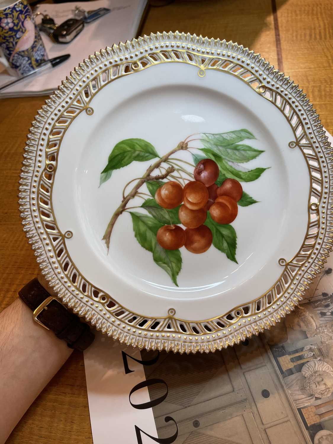 An extensive Royal Copenhagen 'Flora Danica' porcelain dinner service, - Bild 82 aus 139