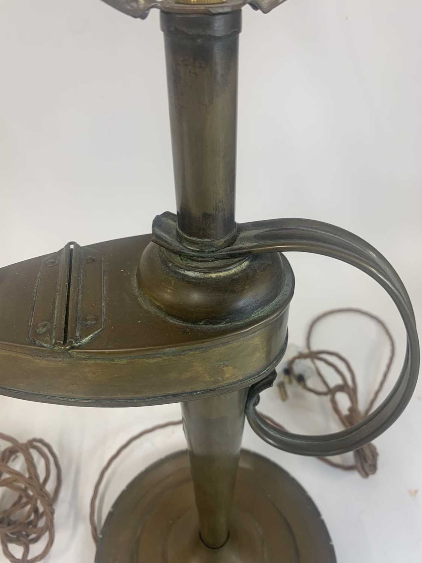 A pair of Victorian brassed metal lacemaker's lamps, - Bild 10 aus 22