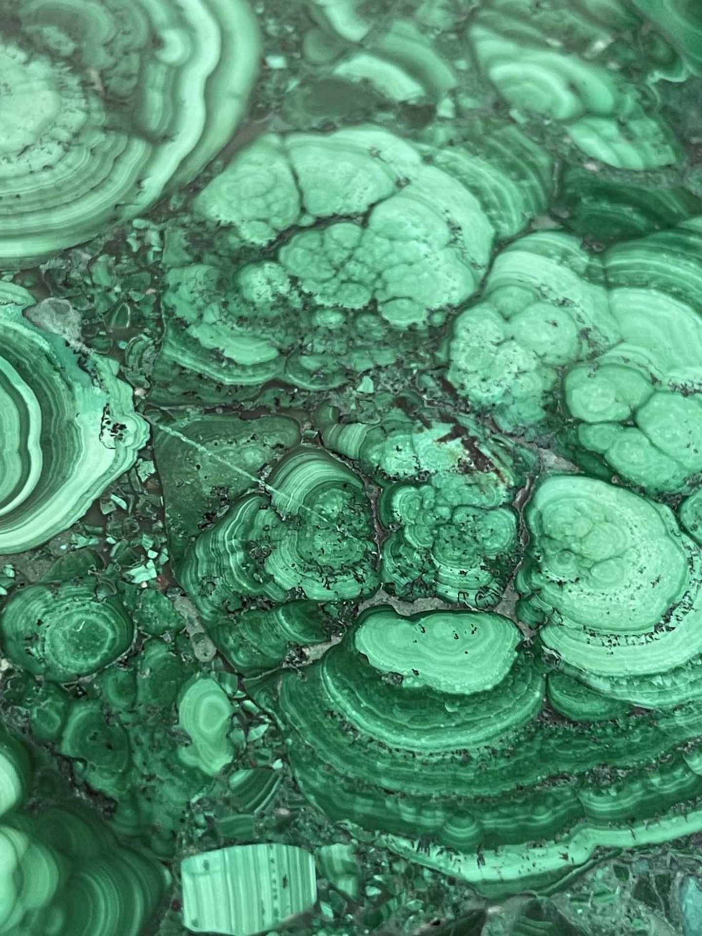 A near pair of malachite tabletops, - Image 50 of 55