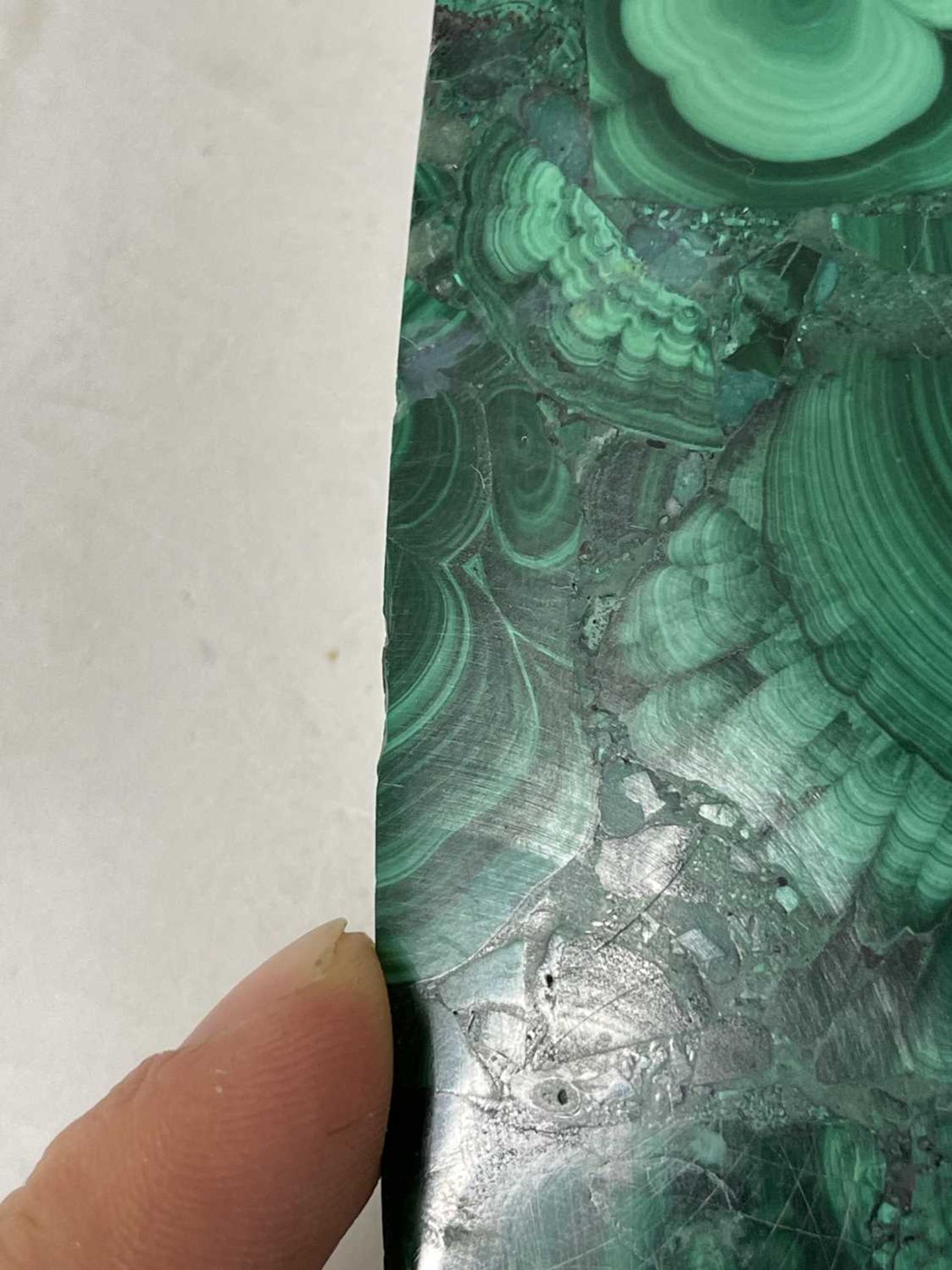 A near pair of malachite tabletops, - Image 35 of 55