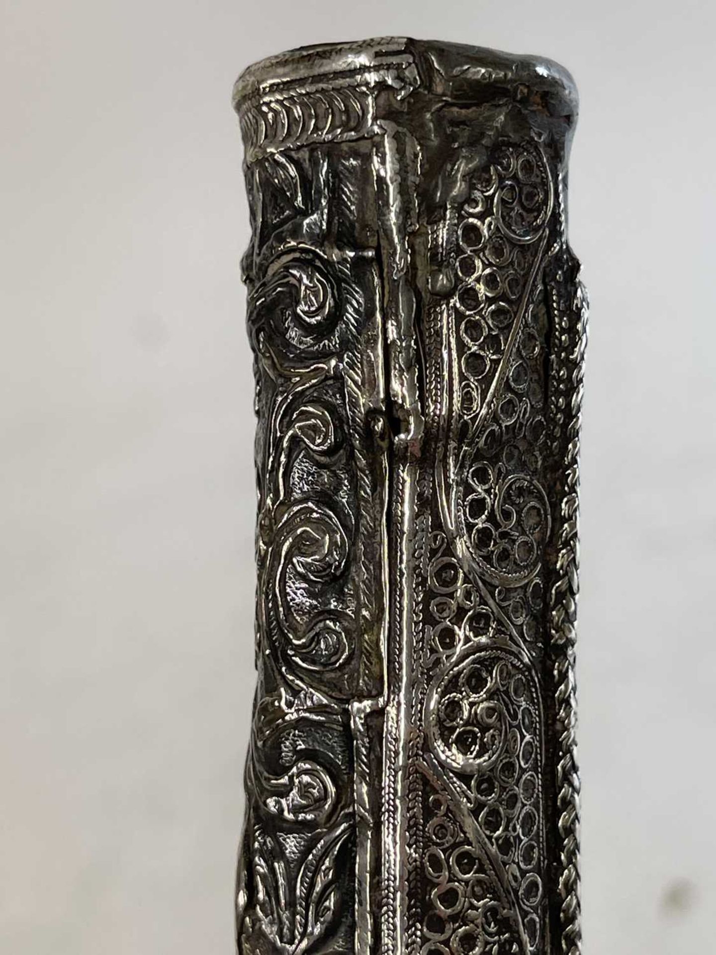 A Turkish silver-mounted flintlock pistol, - Bild 43 aus 45