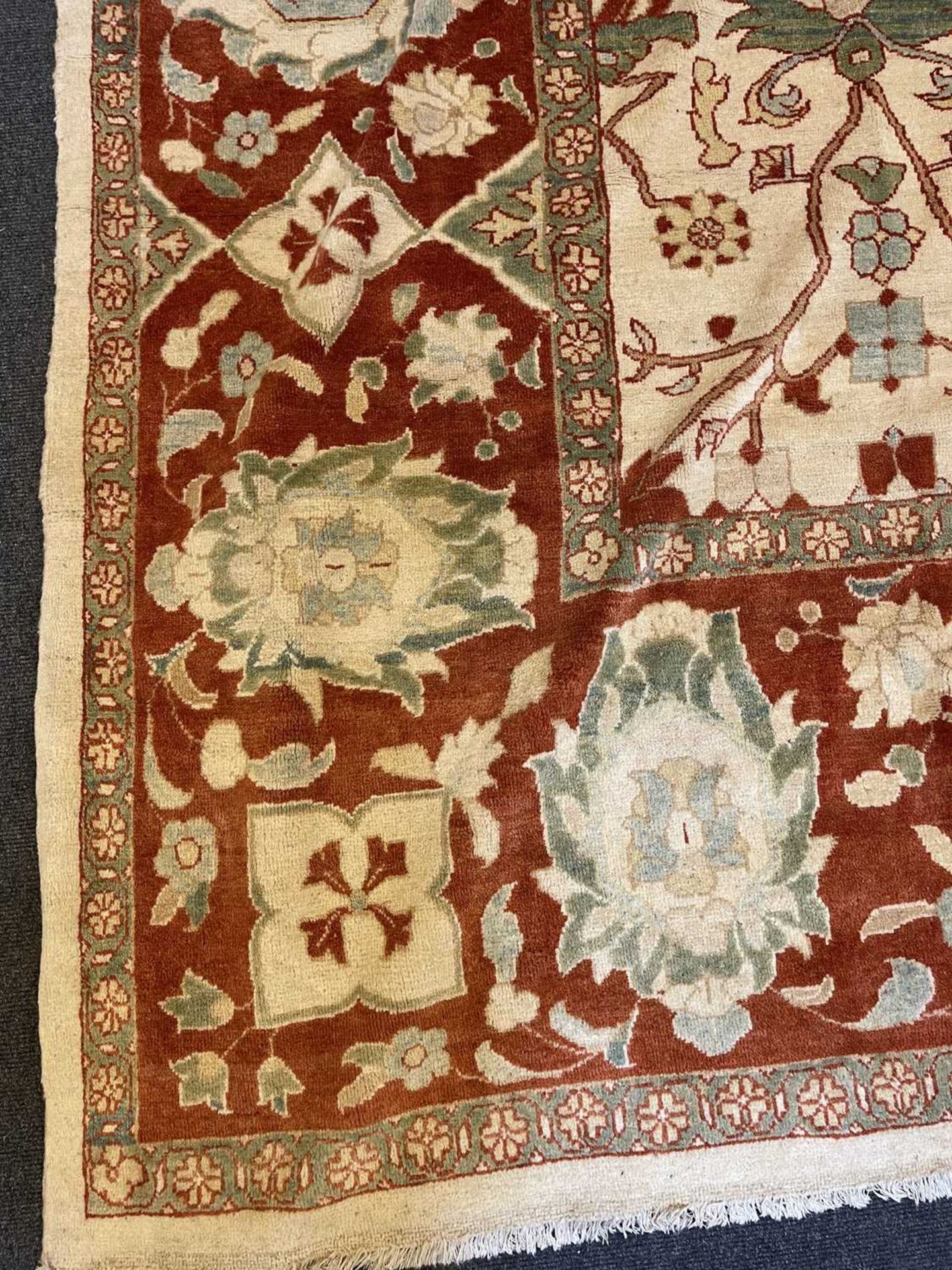 A large Persian Ziegler Sultanabad carpet, - Bild 27 aus 34