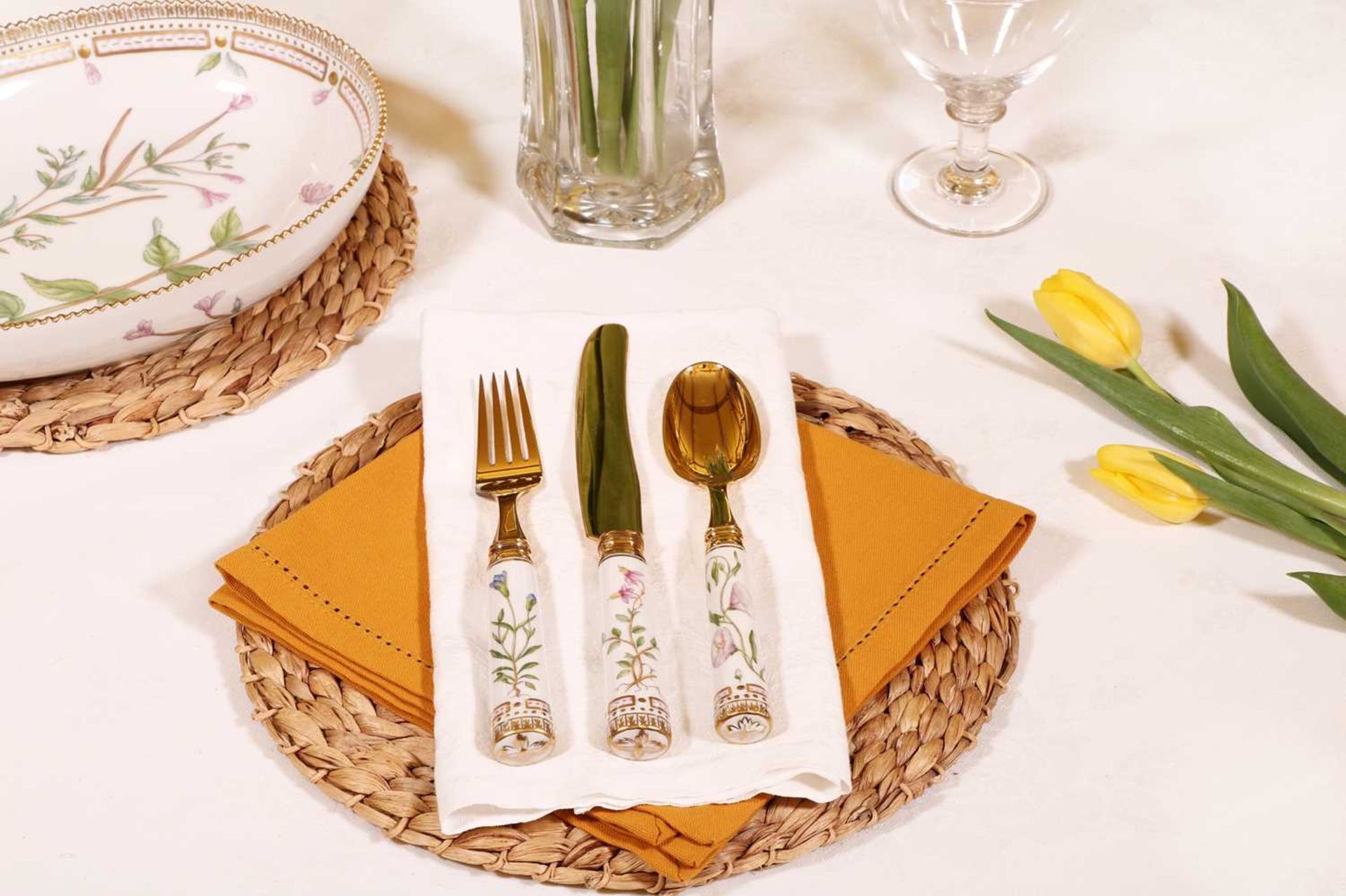 A part canteen of Royal Copenhagen 'Flora Danica' porcelain and silver-gilt cutlery, - Image 24 of 109