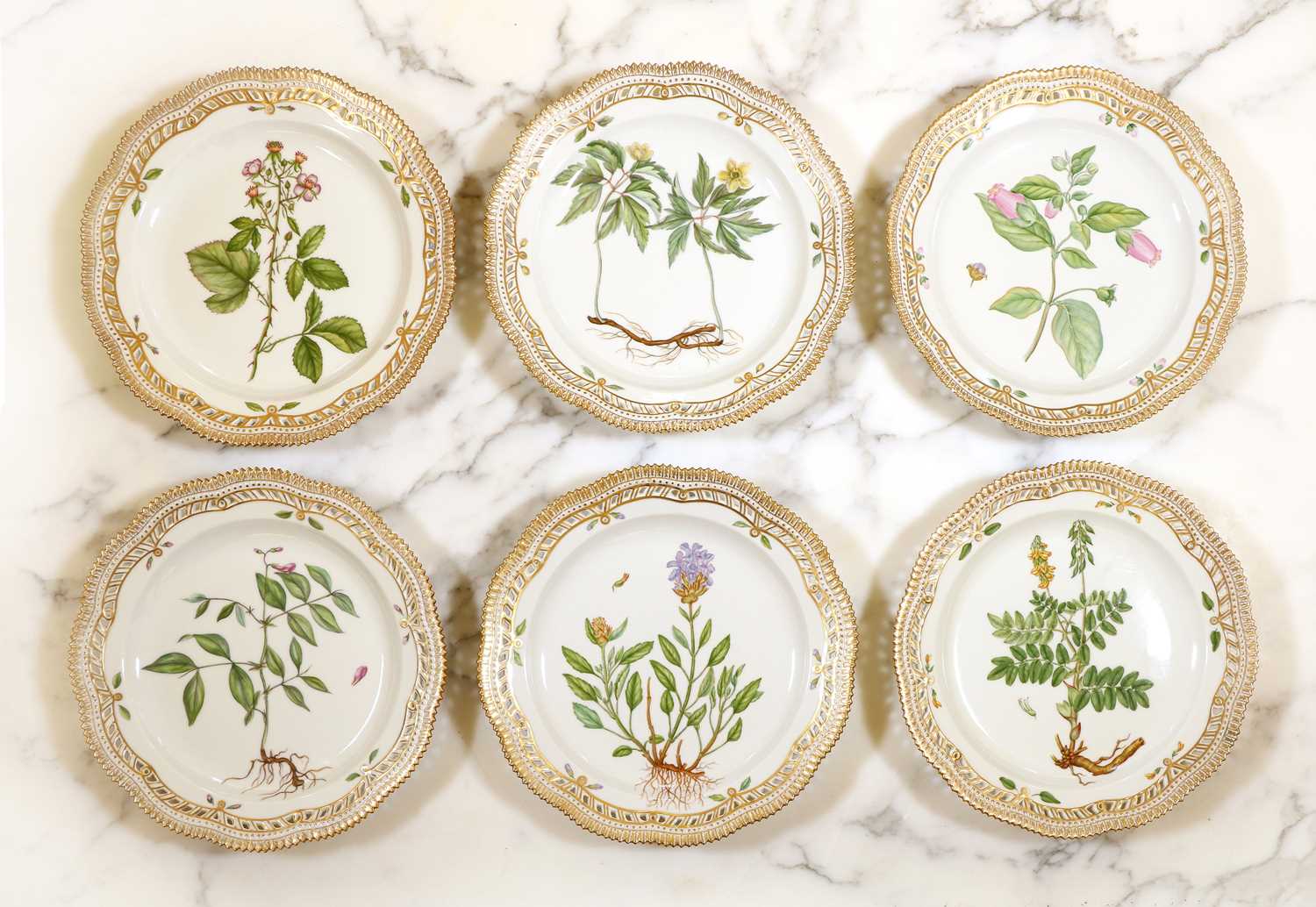 An extensive Royal Copenhagen 'Flora Danica' porcelain dinner service, - Bild 6 aus 139