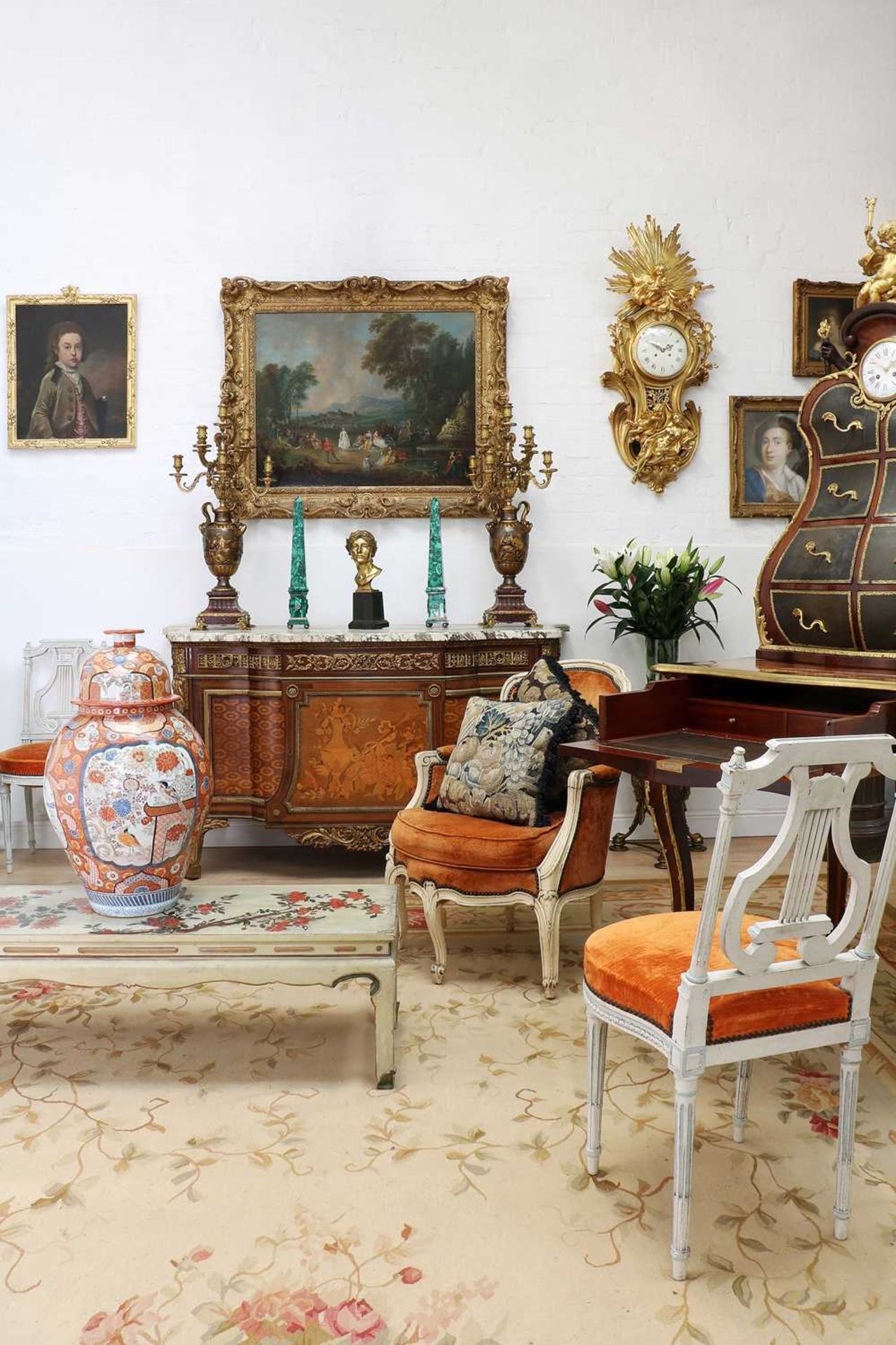 An extraordinary Louis XV-style rosewood marquetry and gilt-bronze writing table and cartonnier, - Image 11 of 11