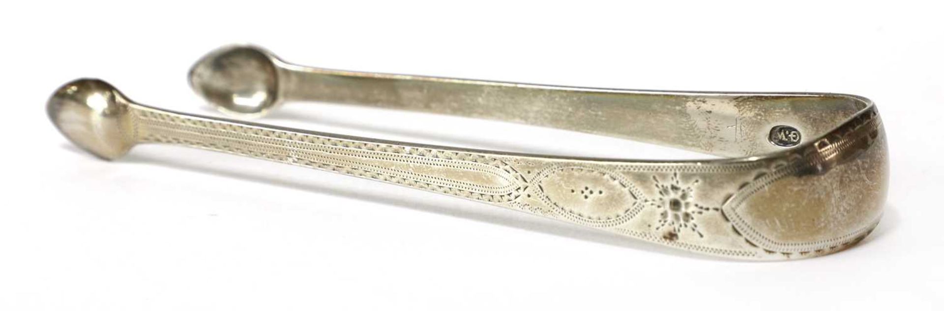 A pair of George III silver sugar tongs, - Image 7 of 33