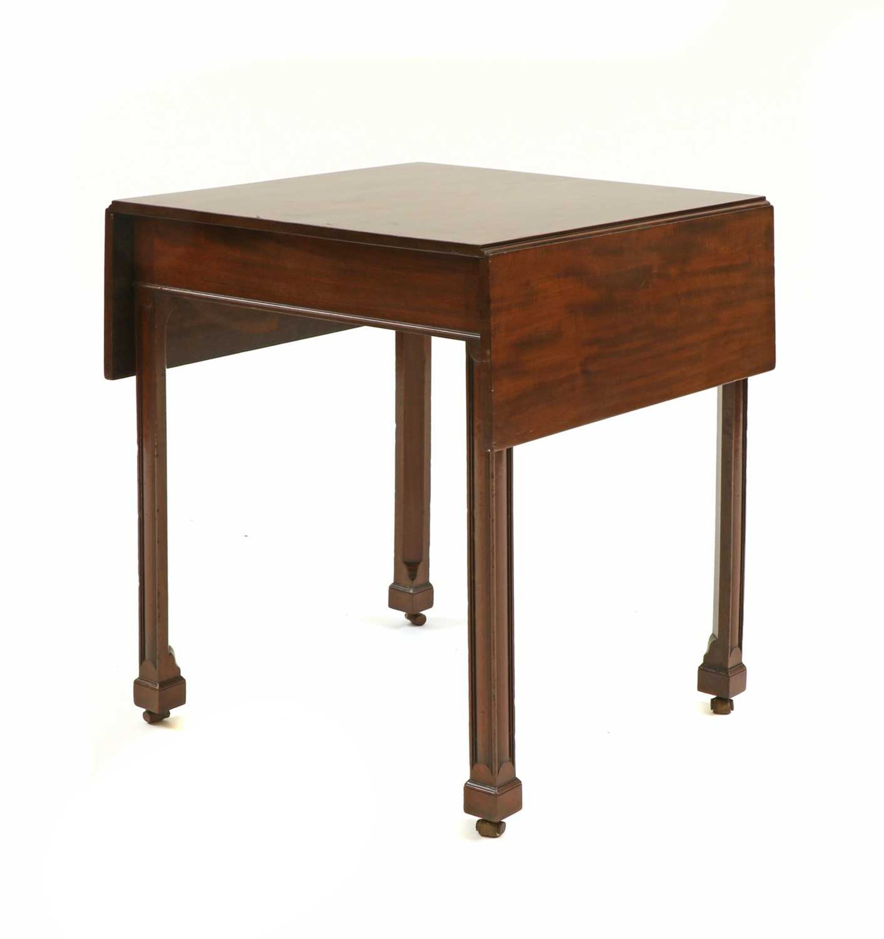 A George III Chippendale period mahogany Pembroke games table - Bild 3 aus 6