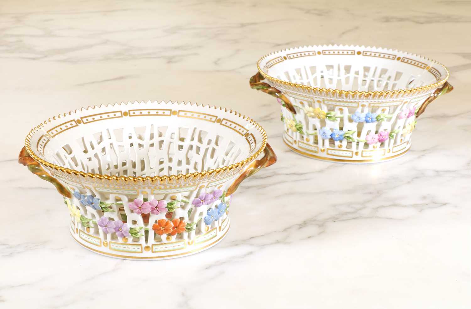 An extensive Royal Copenhagen 'Flora Danica' porcelain dinner service, - Bild 41 aus 139