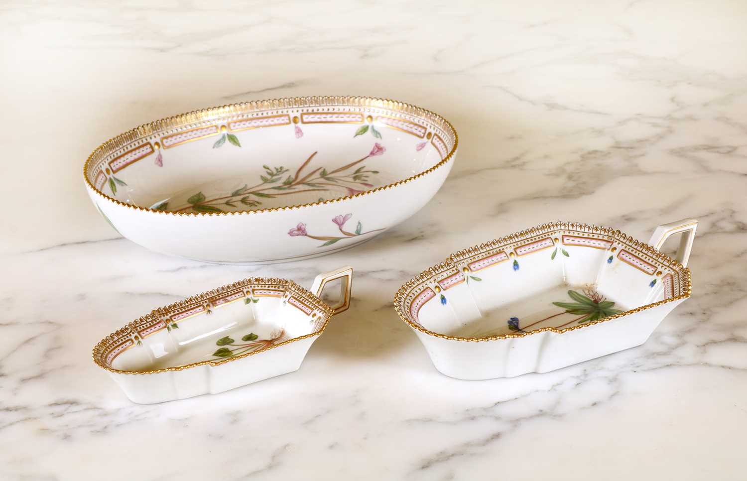 An extensive Royal Copenhagen 'Flora Danica' porcelain dinner service, - Bild 51 aus 139