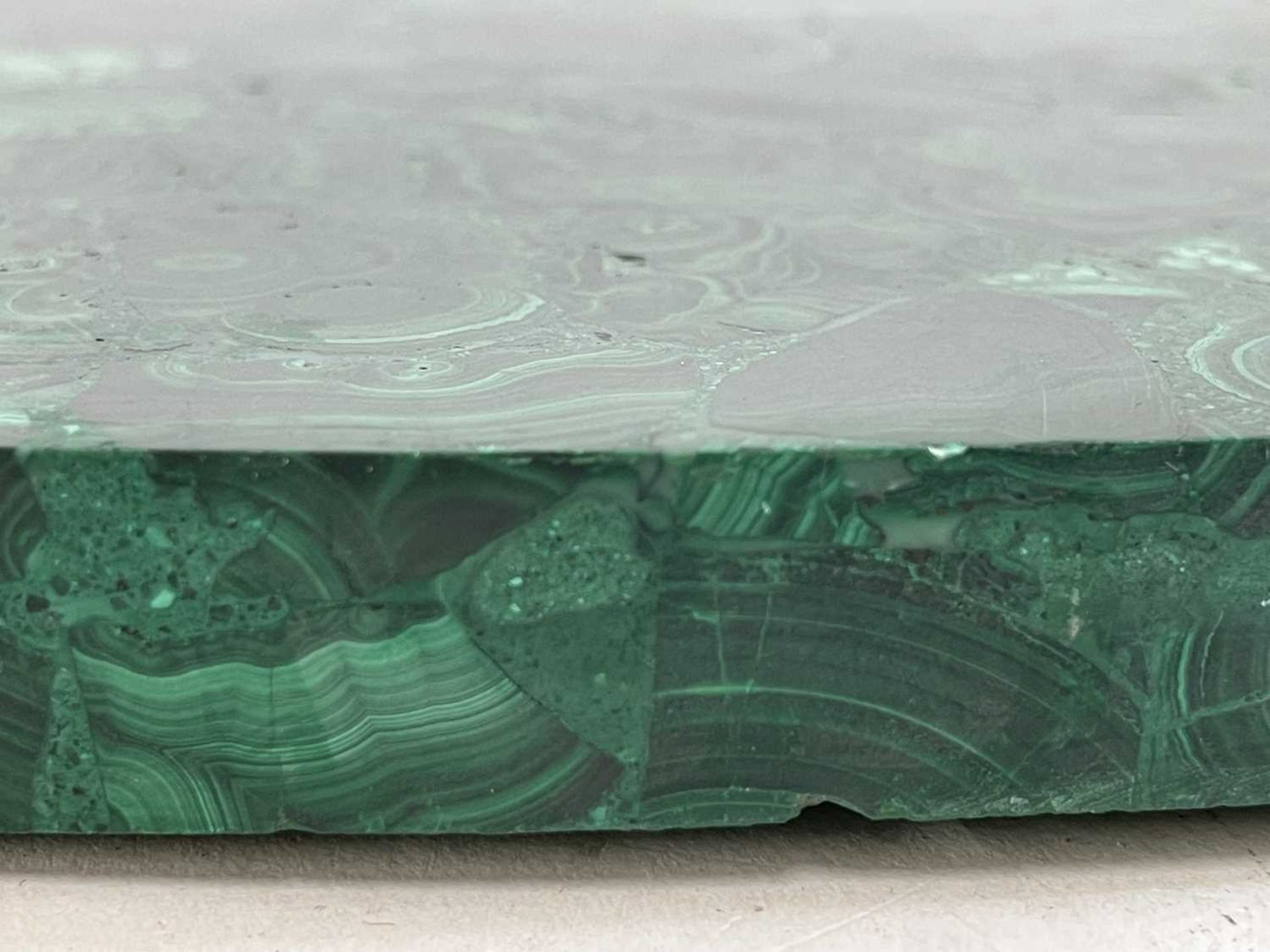 A near pair of malachite tabletops, - Image 17 of 55