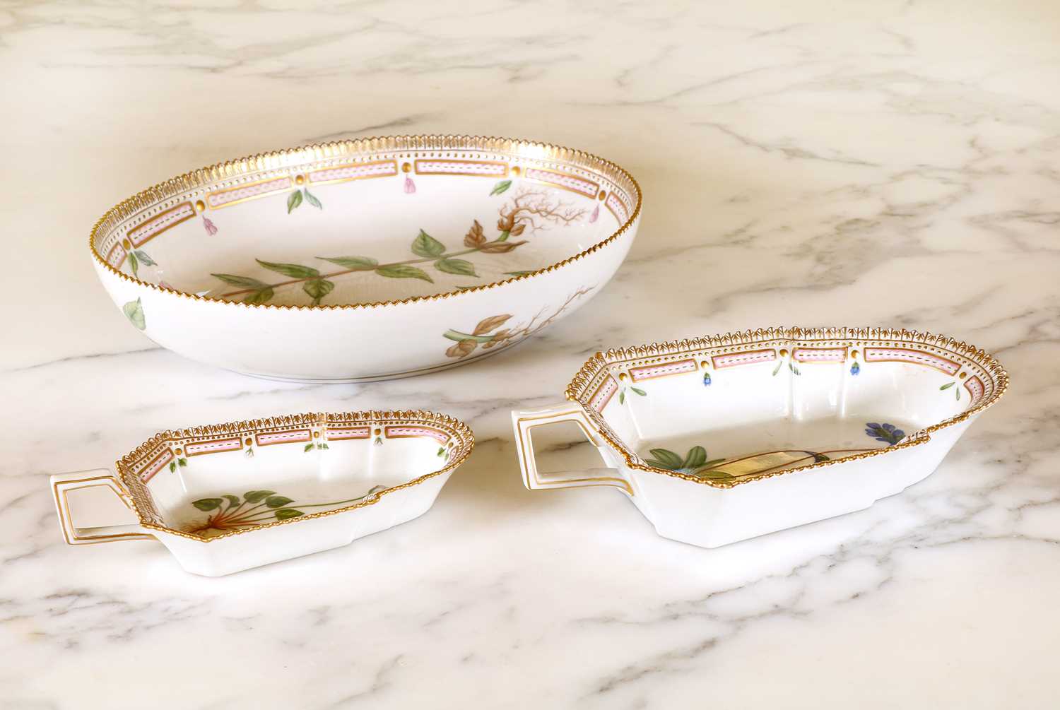 An extensive Royal Copenhagen 'Flora Danica' porcelain dinner service, - Bild 50 aus 139