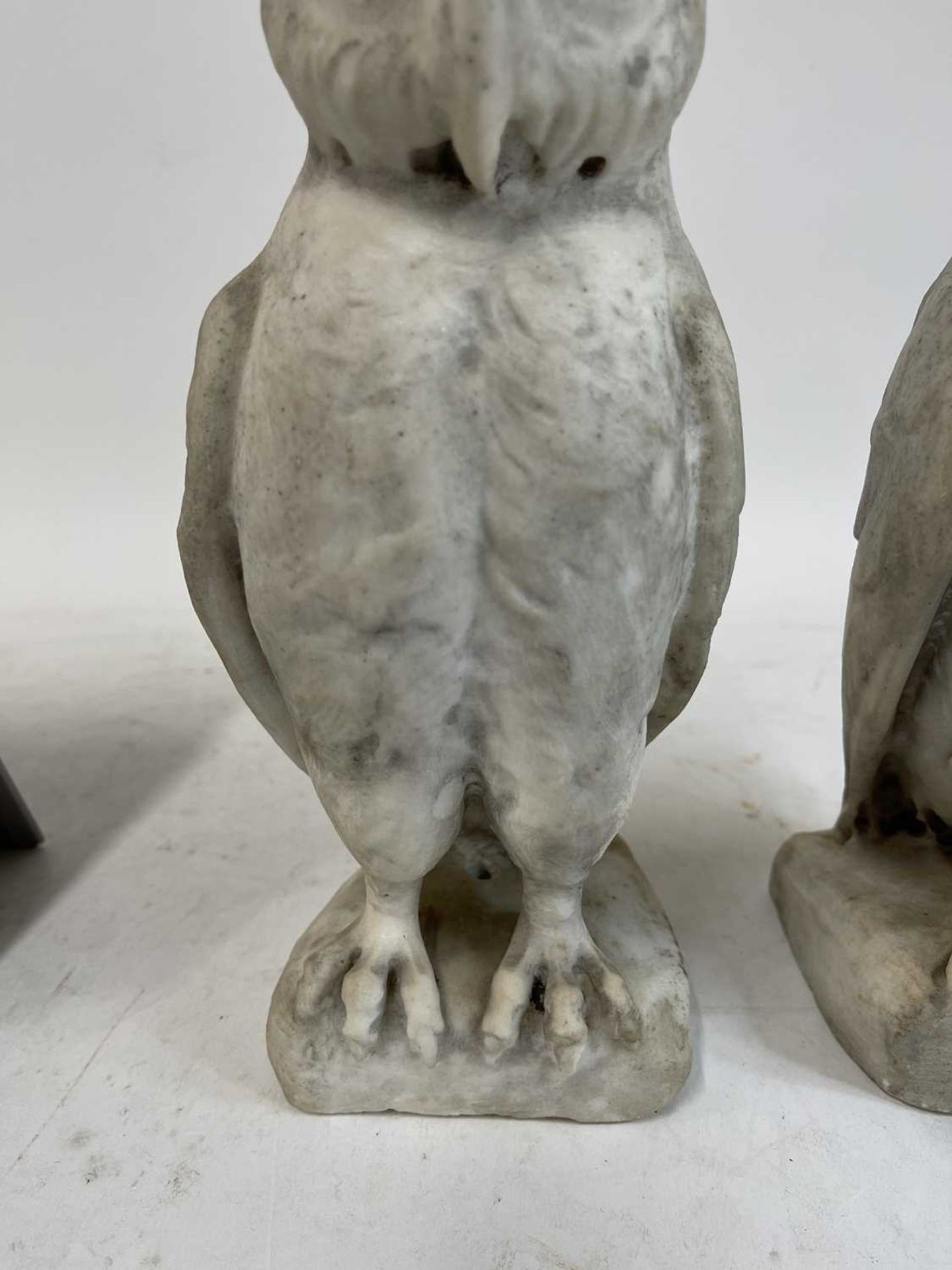 A pair of carved marble owls - Image 22 of 35