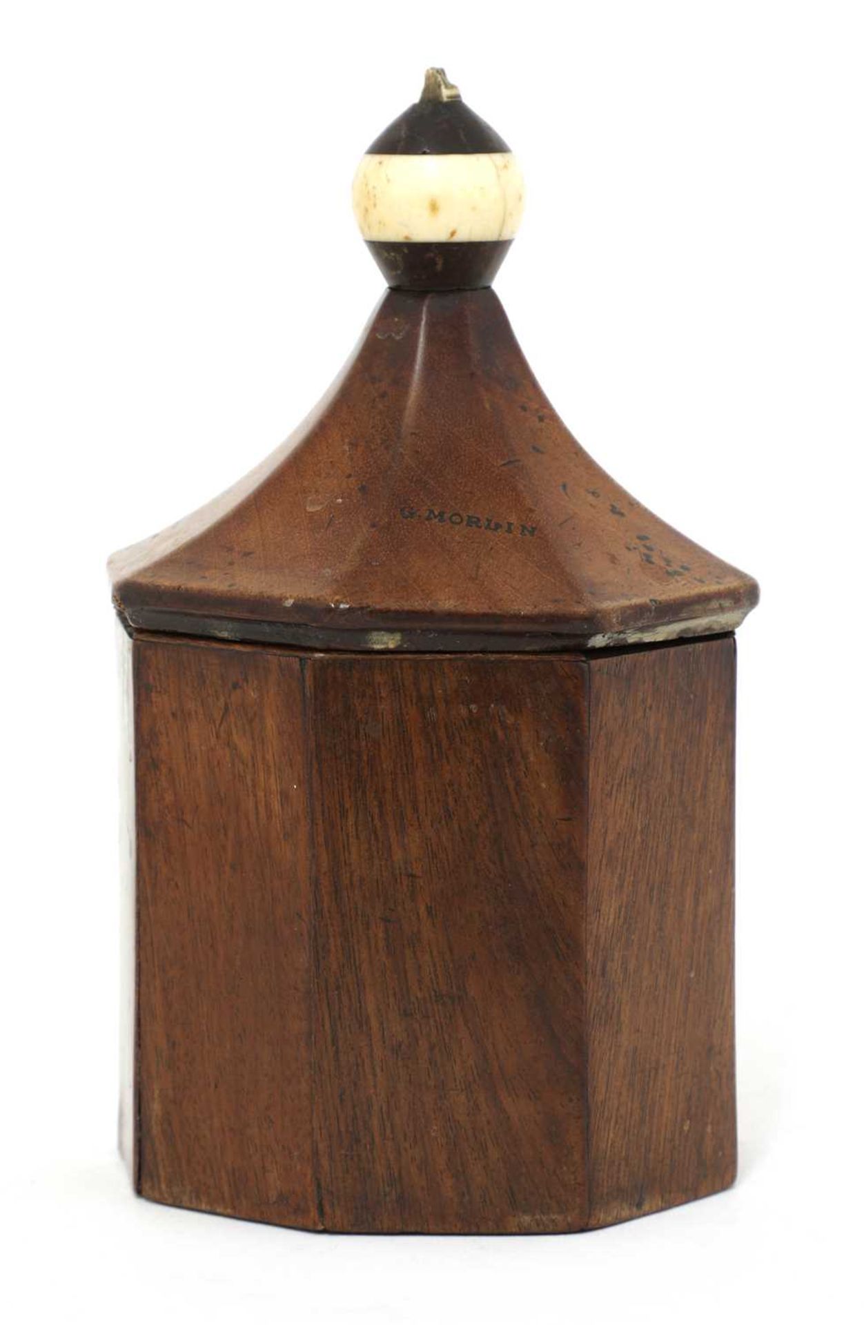 A George III fruitwood tea caddy, - Bild 3 aus 4