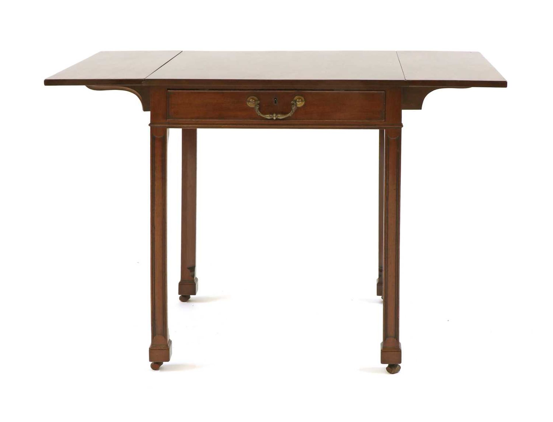 A George III Chippendale period mahogany Pembroke games table - Bild 5 aus 6