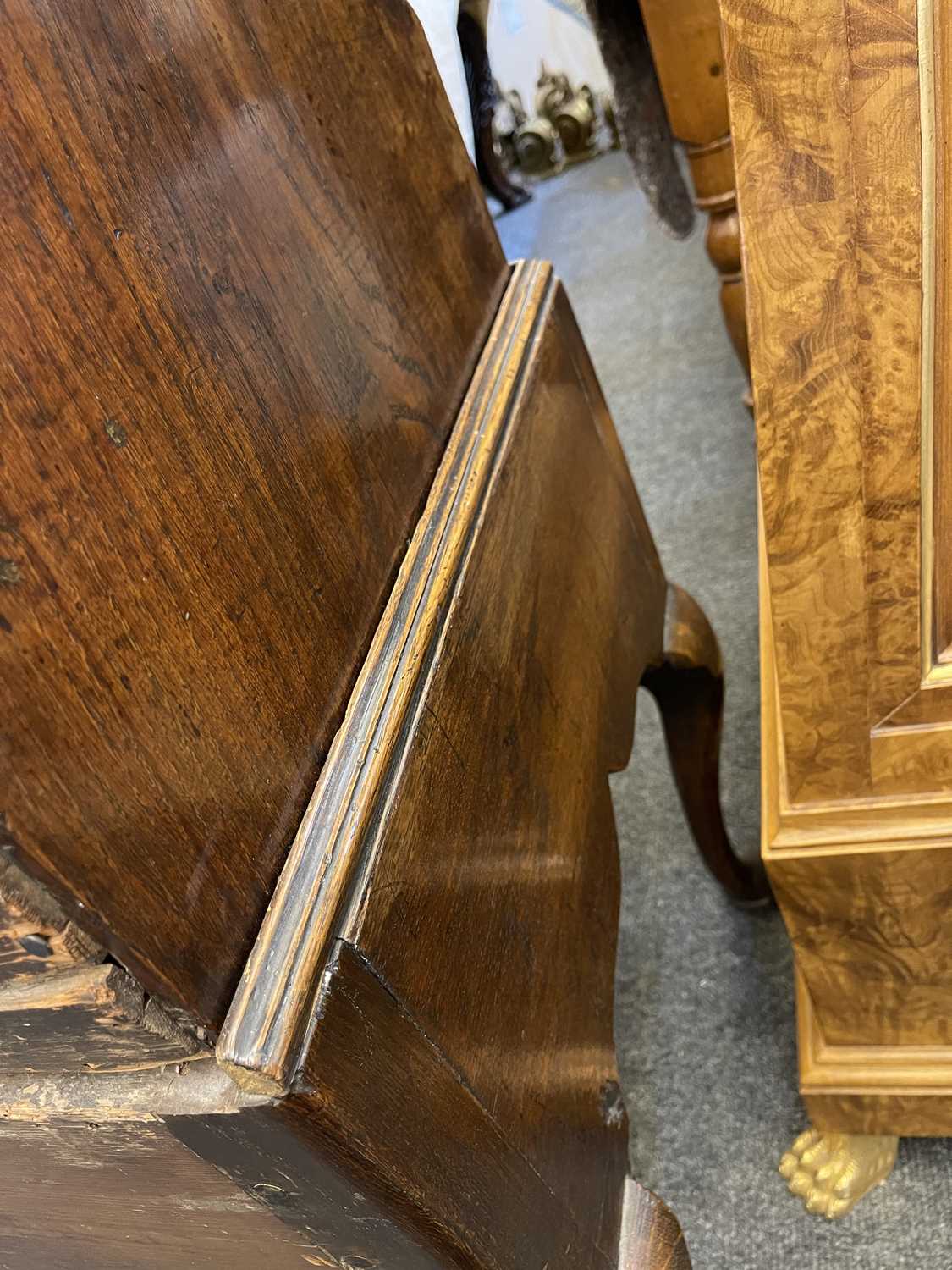 An oak bureau on stand, - Image 39 of 64