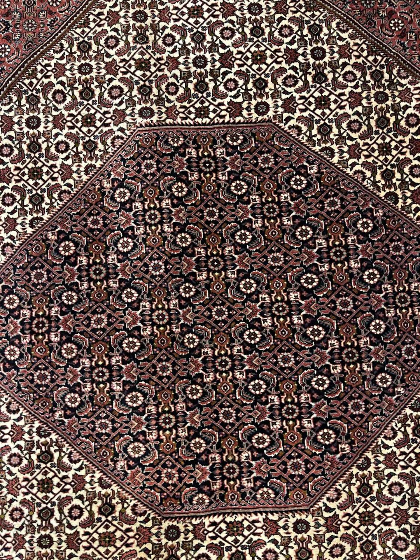 A Persian Hamadan carpet, - Image 9 of 15