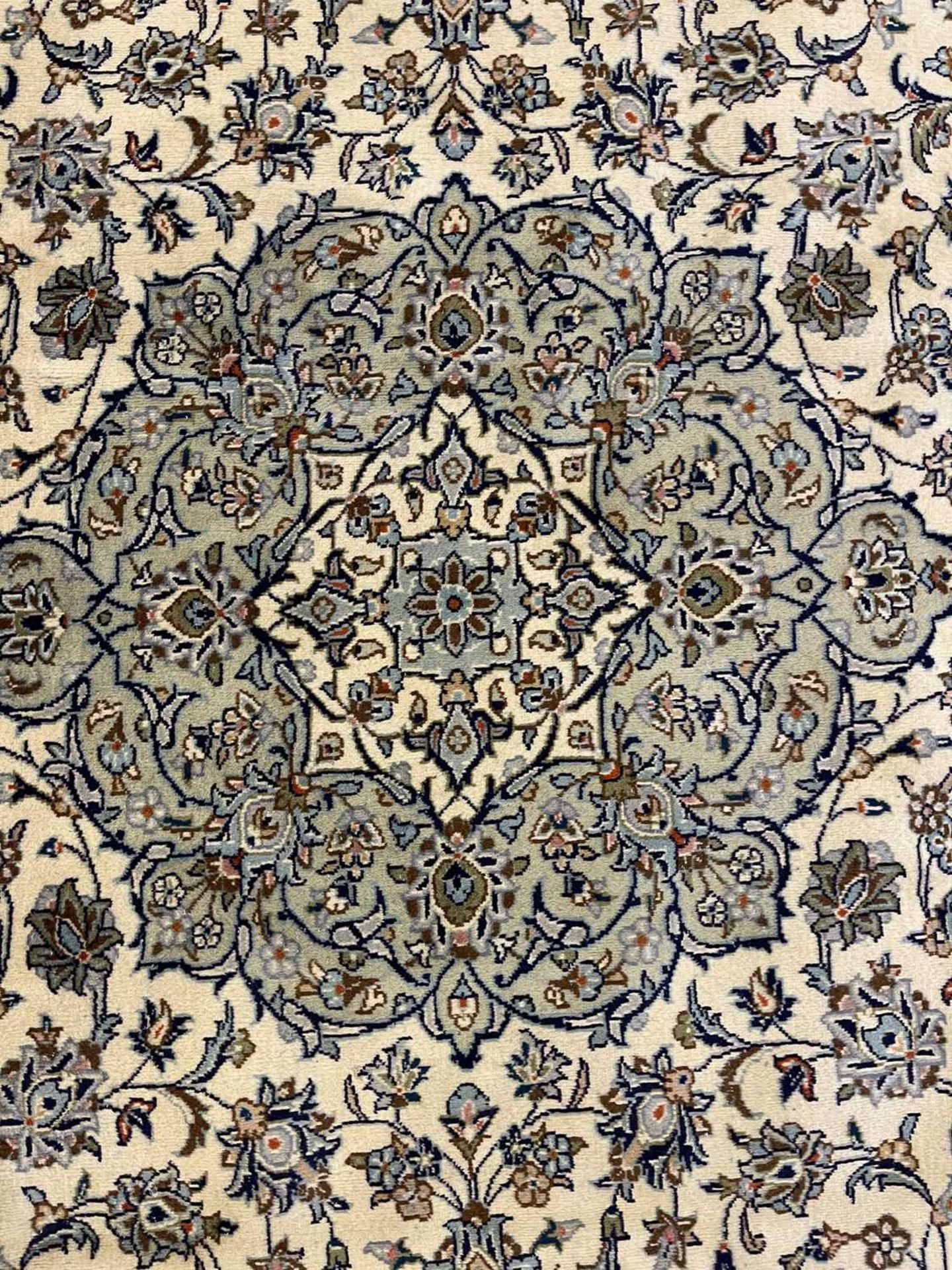 A Persian Kashan carpet, - Image 16 of 18