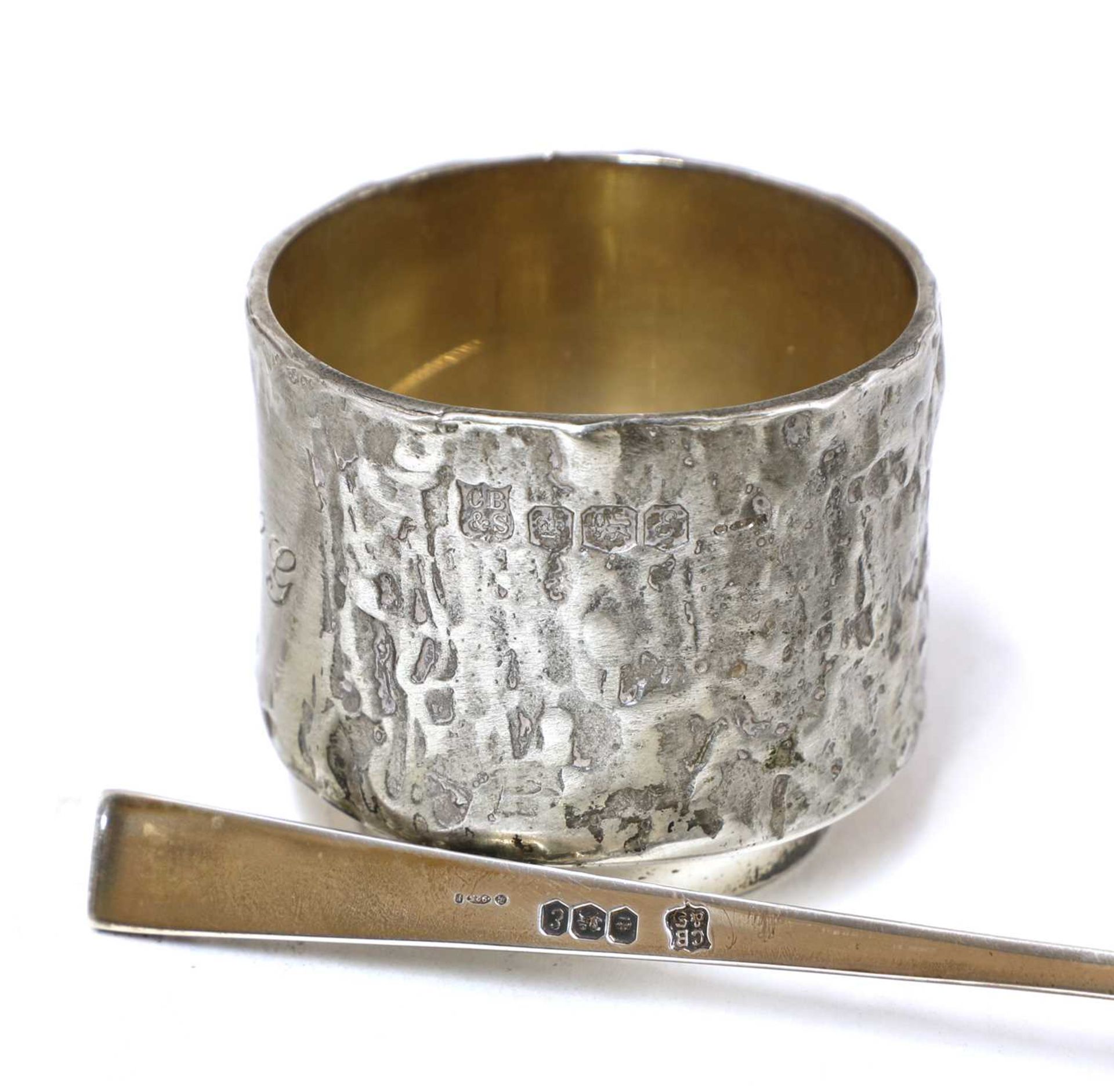 A silver egg cup and spoon set - Image 3 of 3