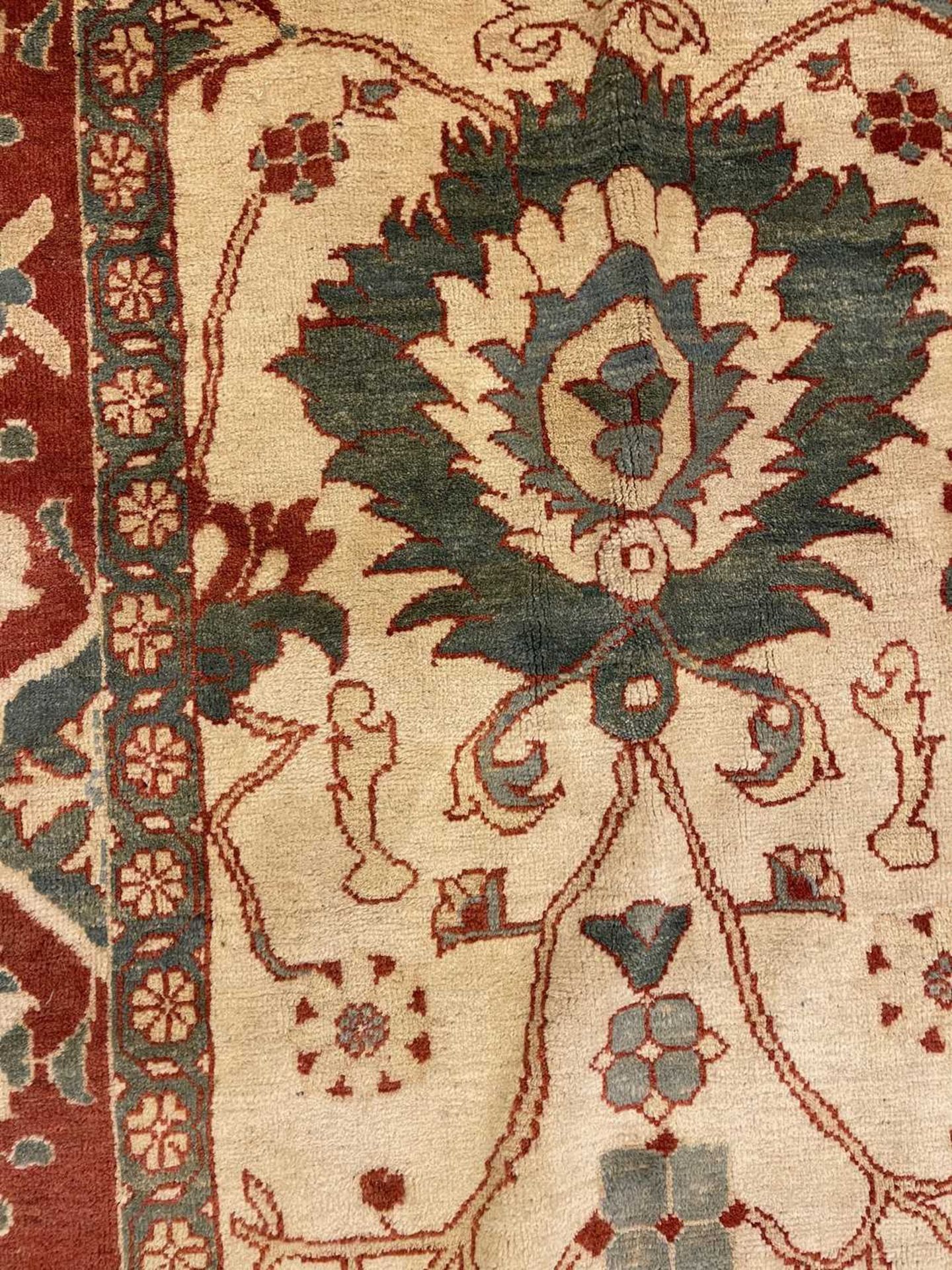 A large Persian Ziegler Sultanabad carpet, - Bild 31 aus 34