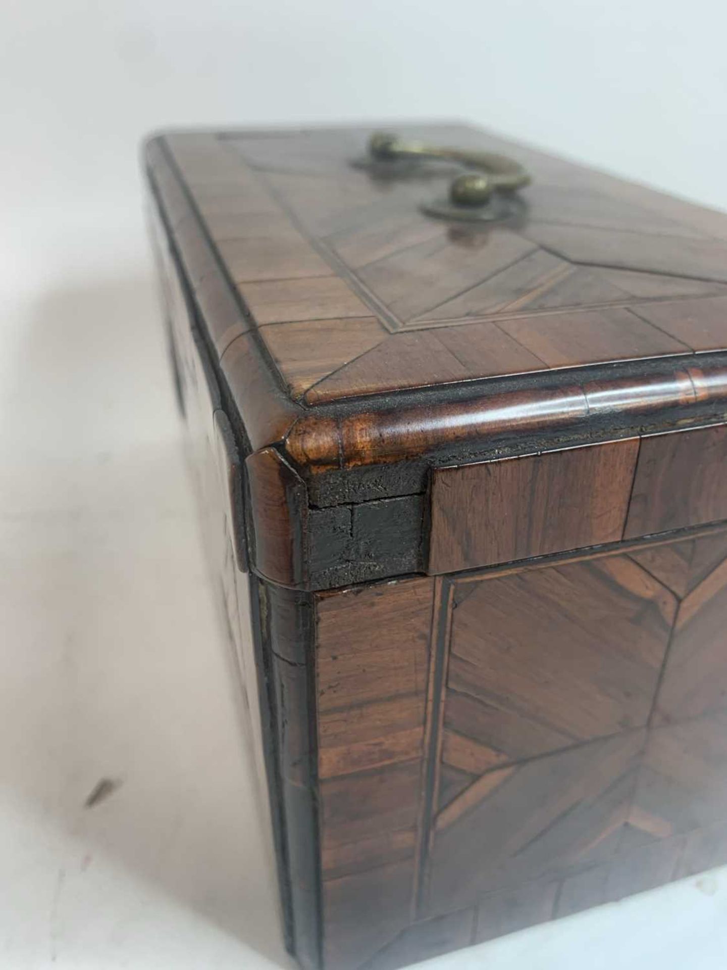 A laburnum tea caddy, - Bild 18 aus 18