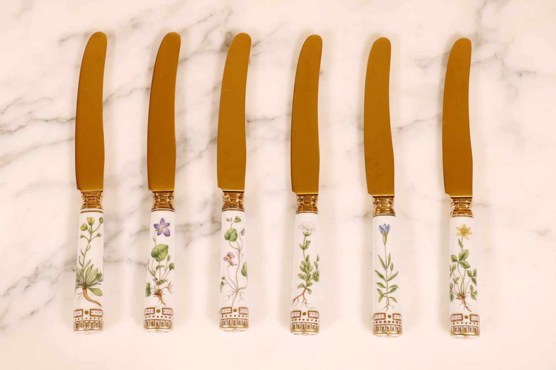 A part canteen of Royal Copenhagen 'Flora Danica' porcelain and silver-gilt cutlery, - Image 10 of 109