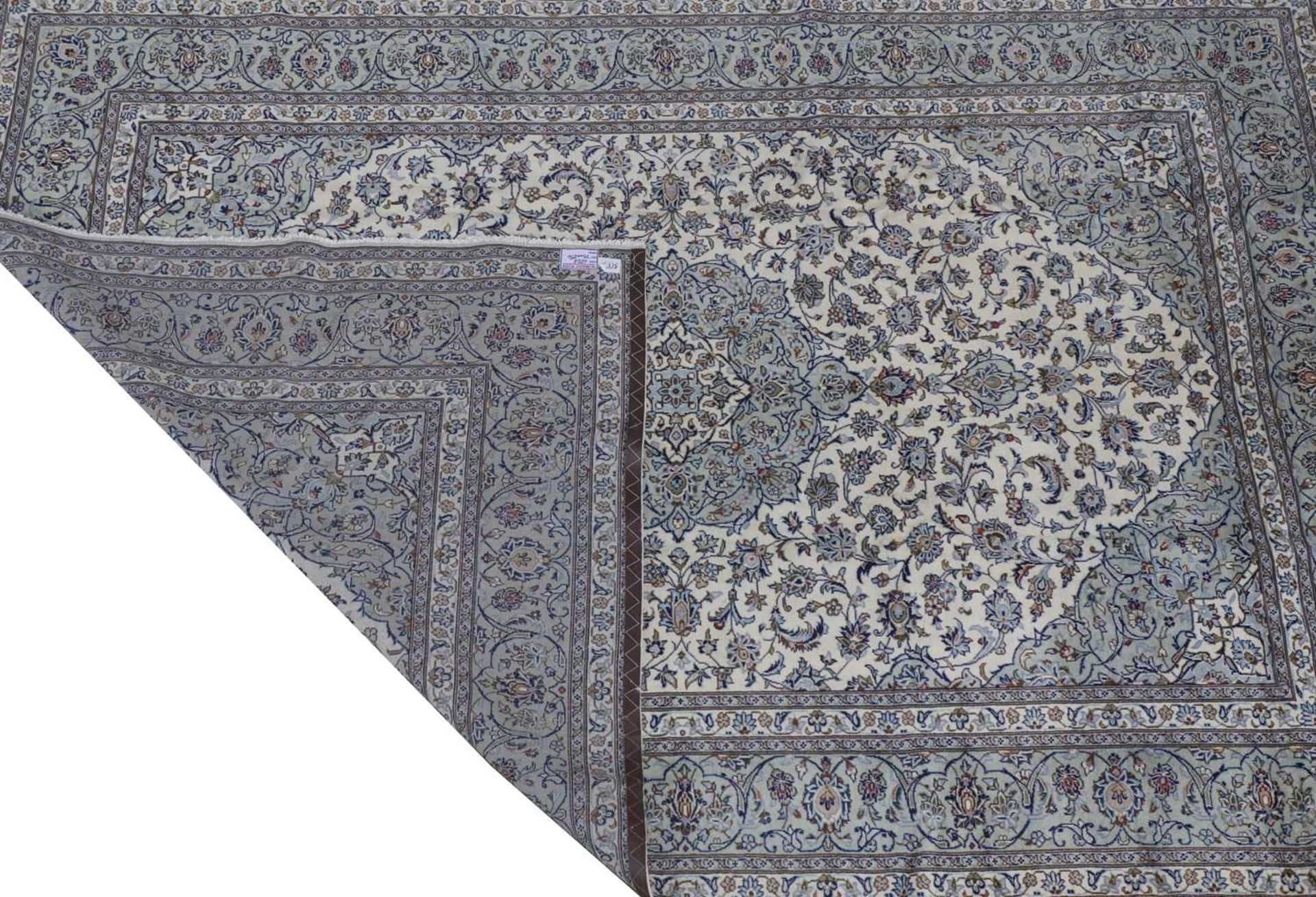 A Persian Kashan carpet, - Image 2 of 18