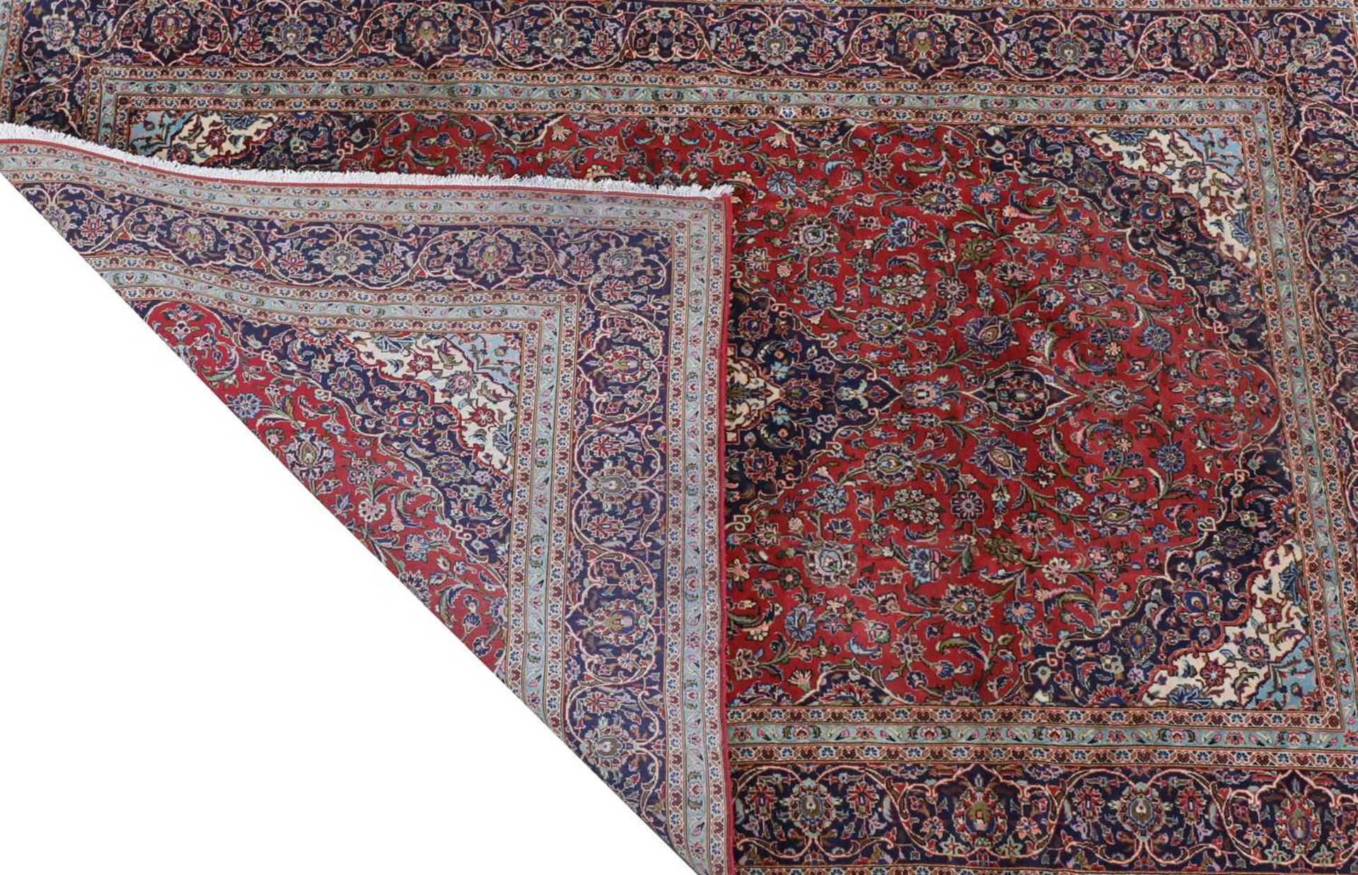 A Persian Kashan carpet, - Image 2 of 15