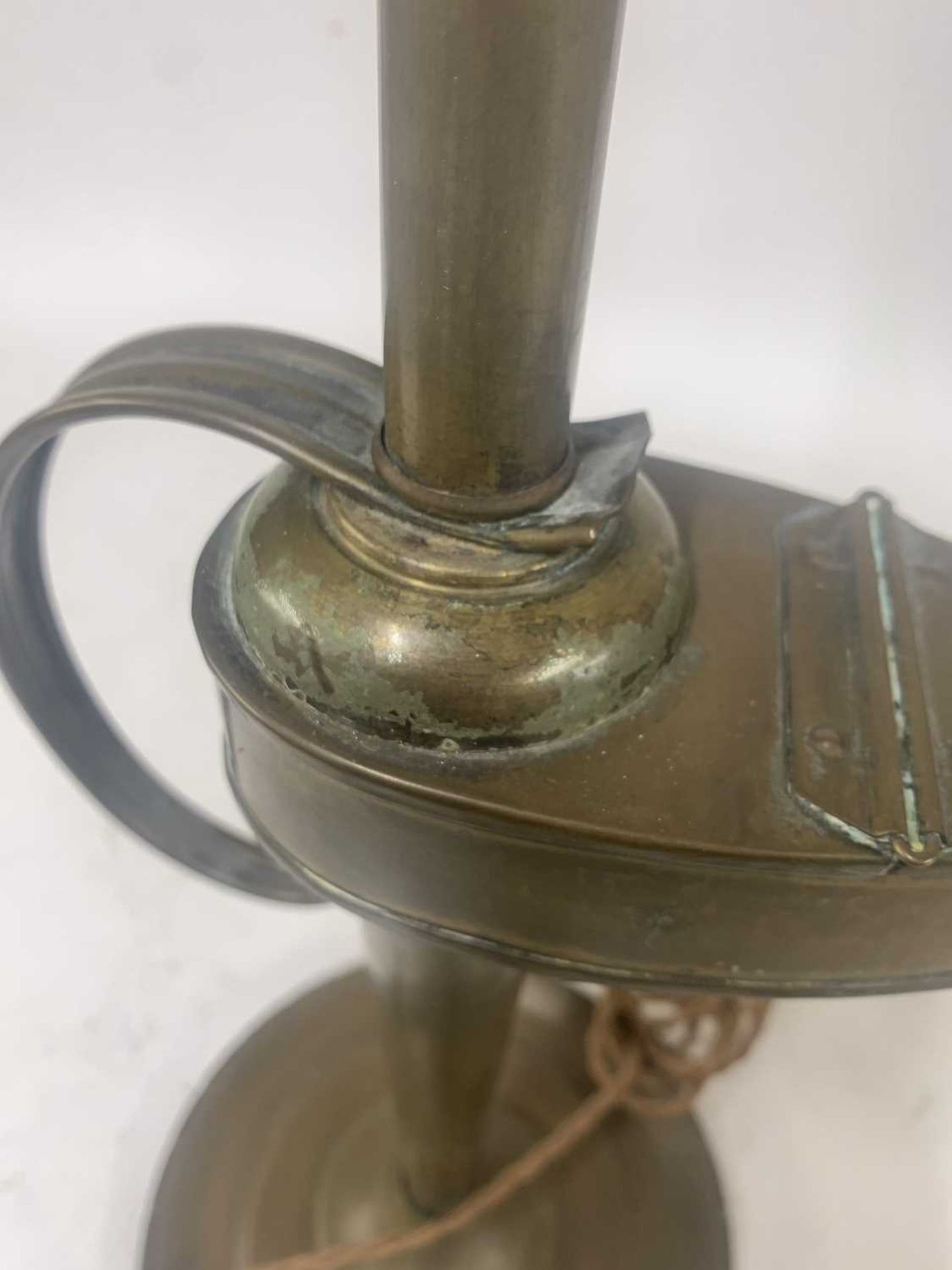A pair of Victorian brassed metal lacemaker's lamps, - Bild 14 aus 22