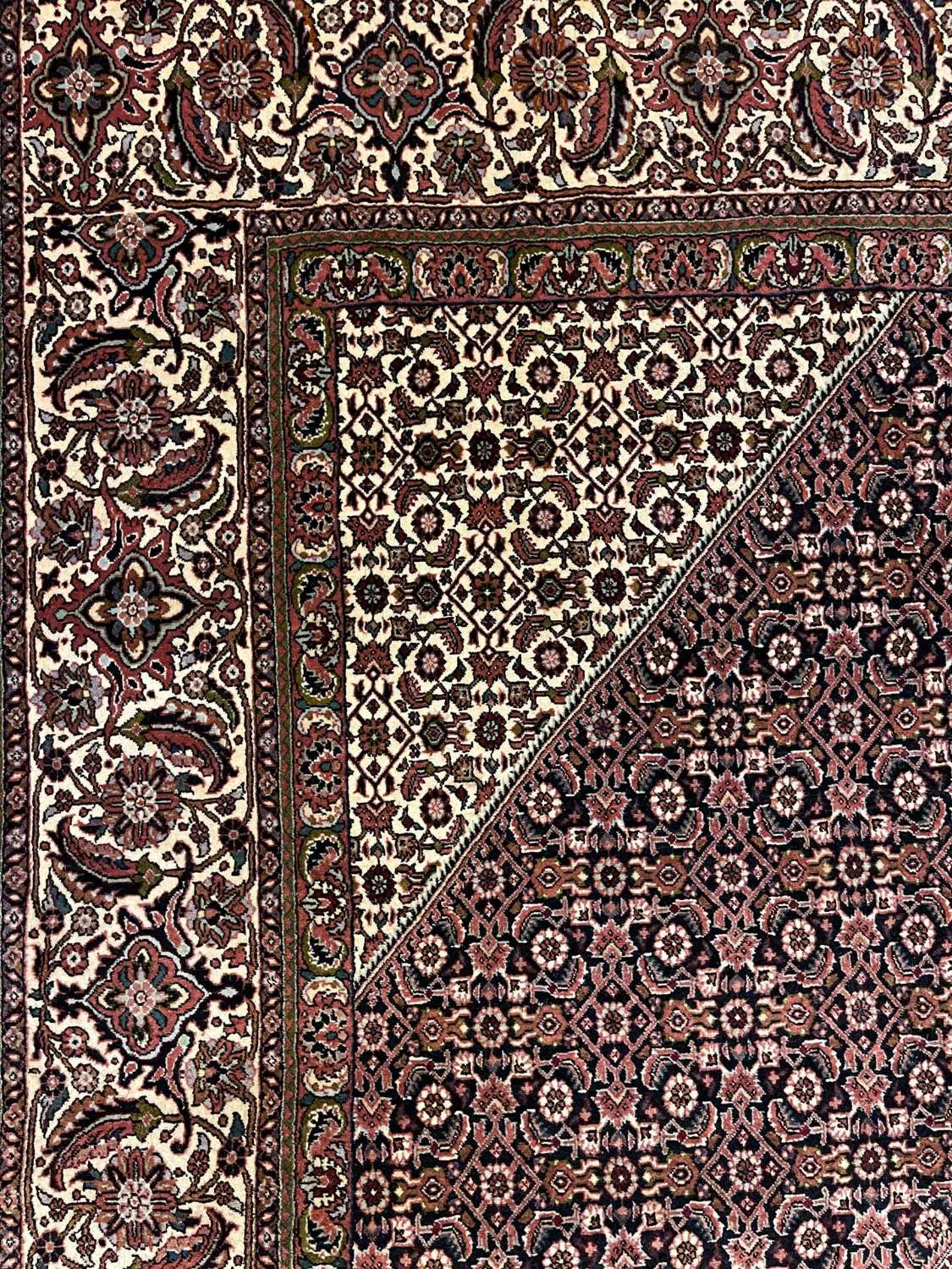 A Persian Hamadan carpet, - Image 15 of 15