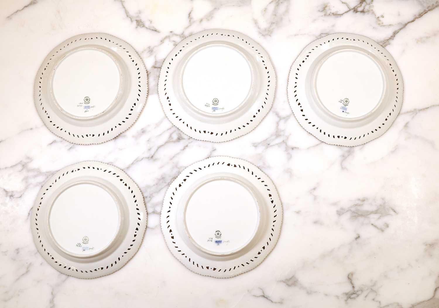 An extensive Royal Copenhagen 'Flora Danica' porcelain dinner service, - Bild 9 aus 139