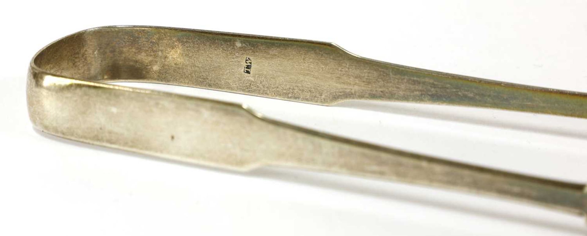 A pair of George III silver sugar tongs, - Image 33 of 33