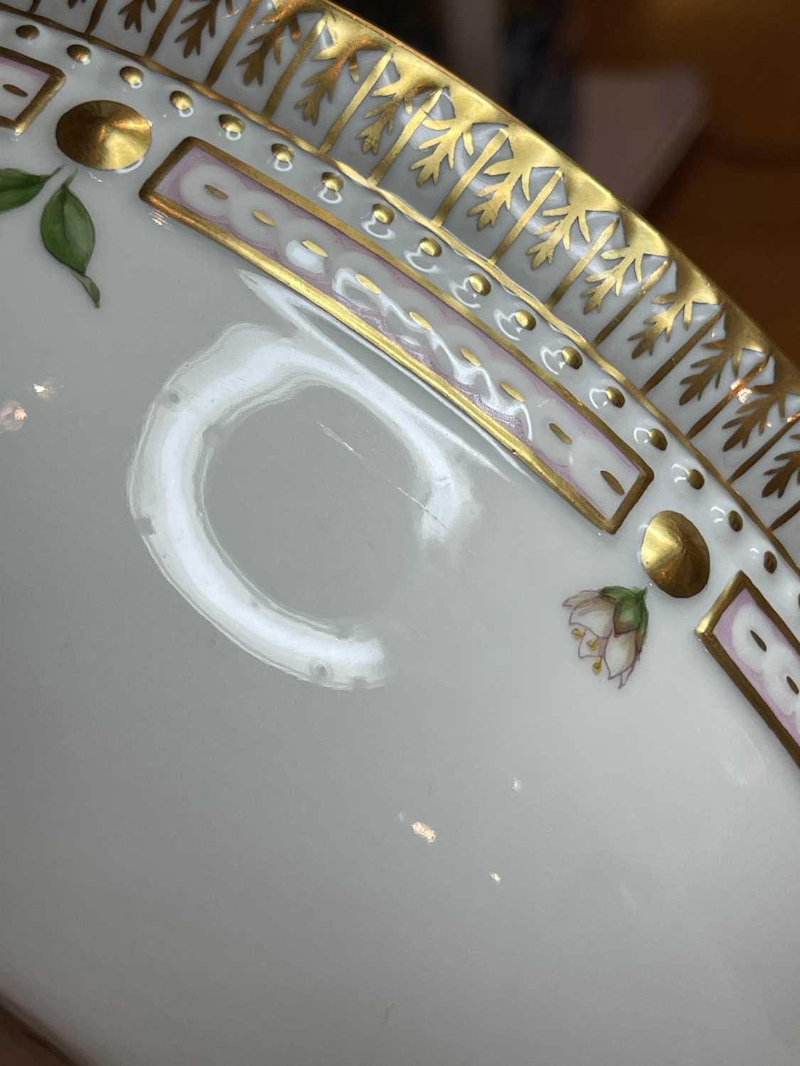 An extensive Royal Copenhagen 'Flora Danica' porcelain dinner service, - Bild 73 aus 139