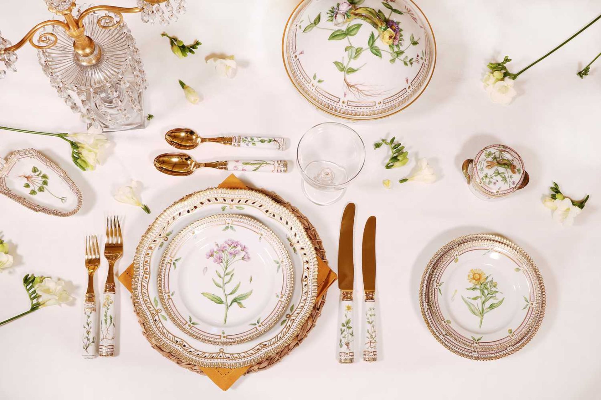 An extensive Royal Copenhagen 'Flora Danica' porcelain dinner service, - Image 2 of 139