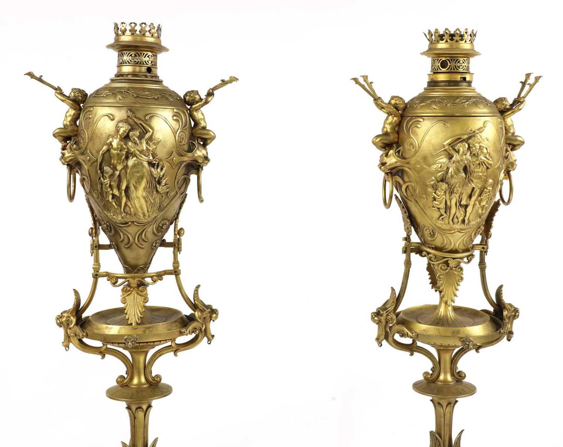 A pair of French Napoleon III Greek Revival gilt-bronze torchères, - Bild 2 aus 8