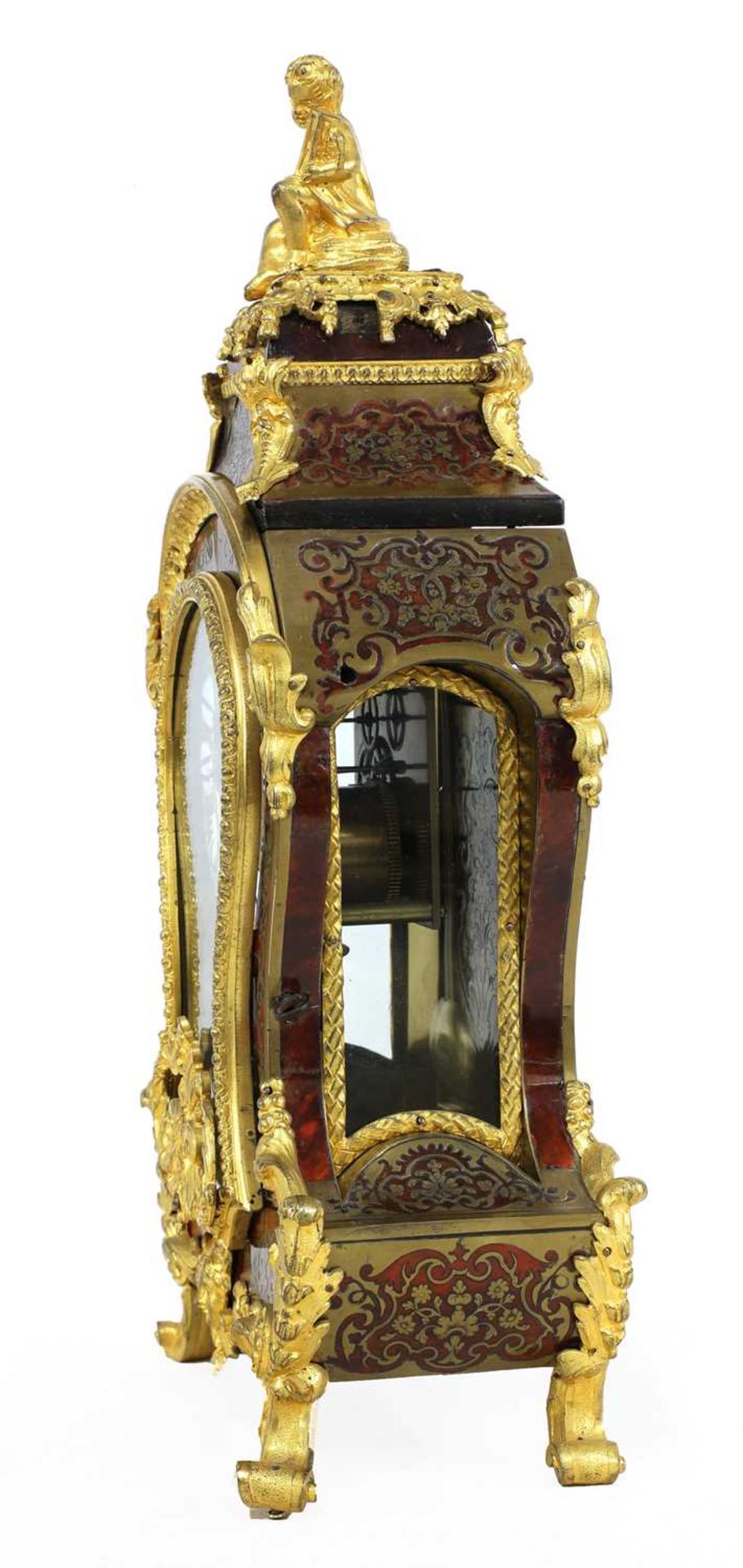 A French Louis XV tortoiseshell, brass and ormolu-mounted bracket clock, - Bild 3 aus 7