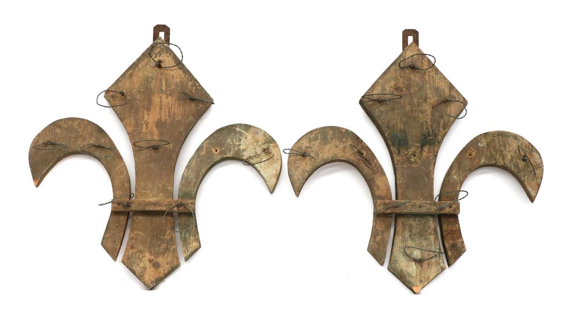 FLEUR-DE-LYS PLAQUES,