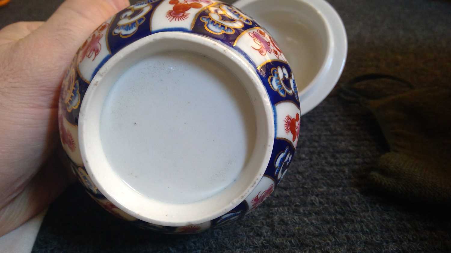 A quantity of Worcester porcelain tea and coffee wares, - Image 11 of 11