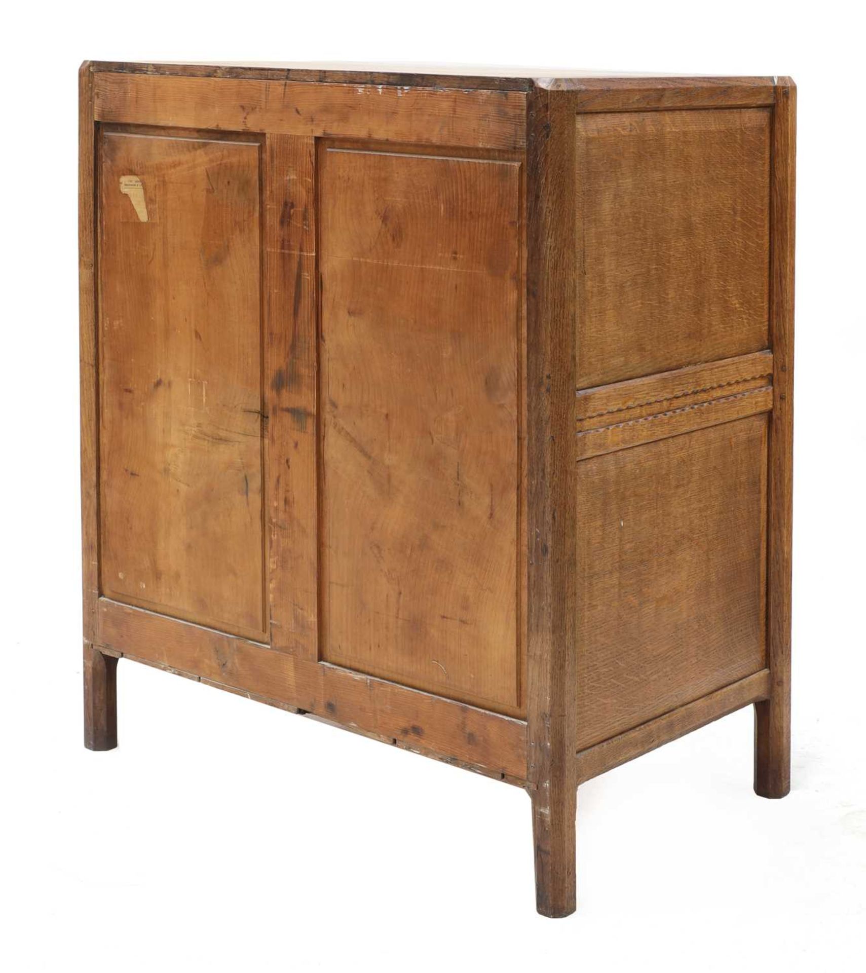 A Gordon Russell 'Stow' oak chest of four drawers, - Image 4 of 6