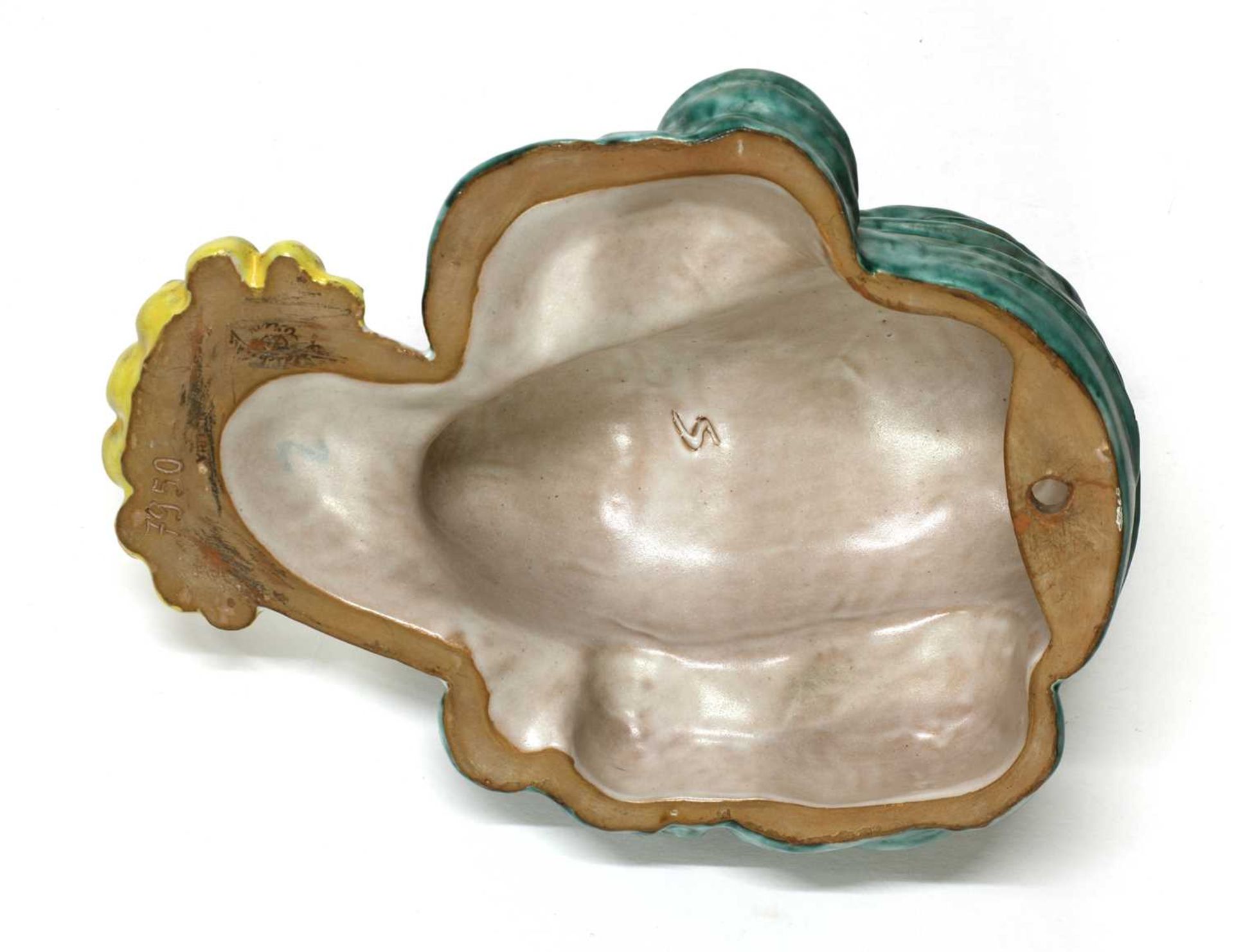 A Goldscheider pottery wall mask, - Bild 2 aus 4