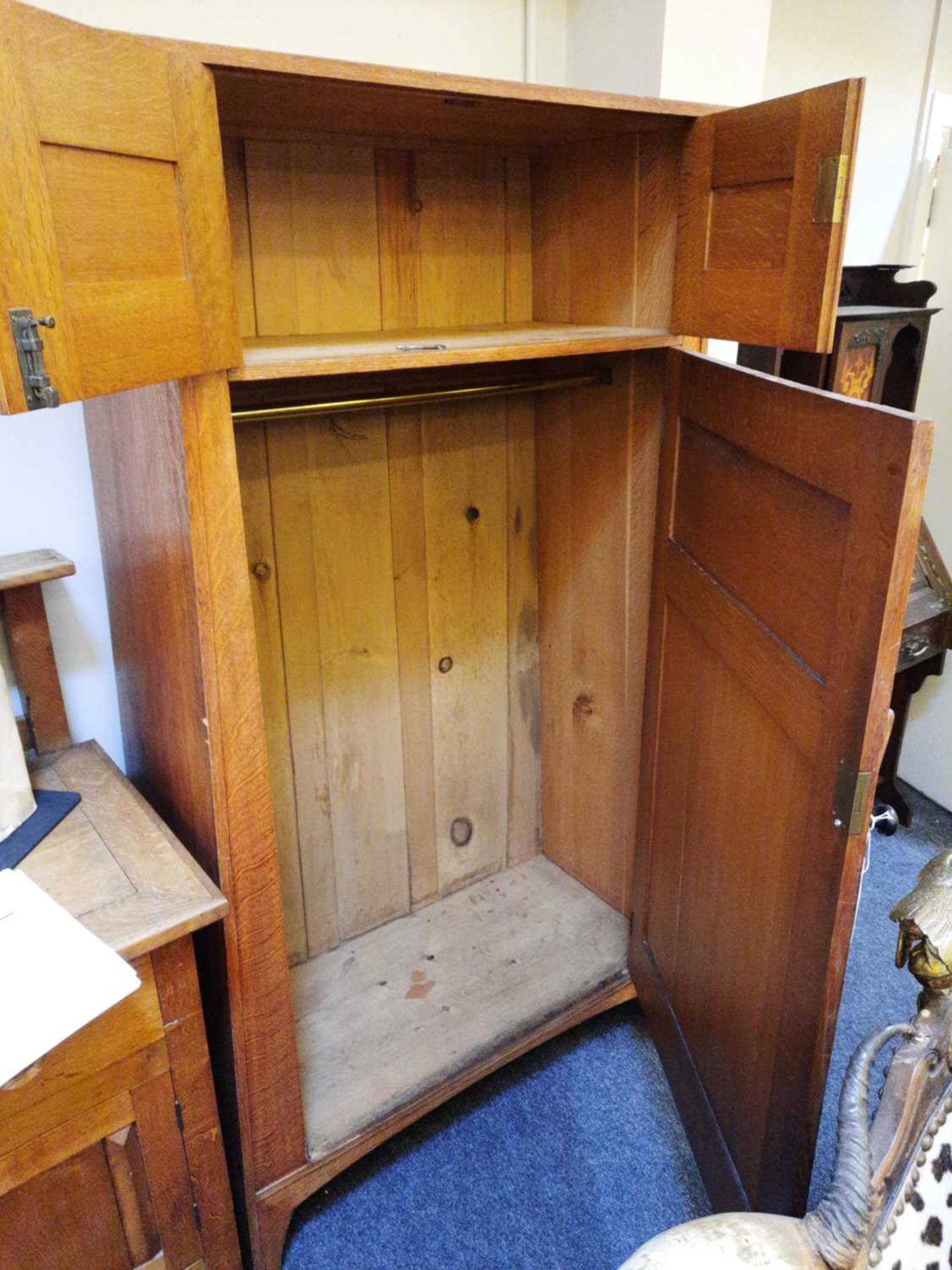 A Heal and Son oak wardrobe, - Image 7 of 7