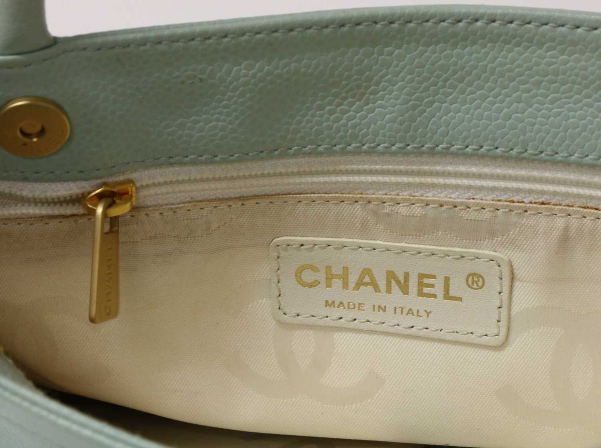 A Chanel baby blue leather small Monte Carlo tote - Bild 4 aus 16