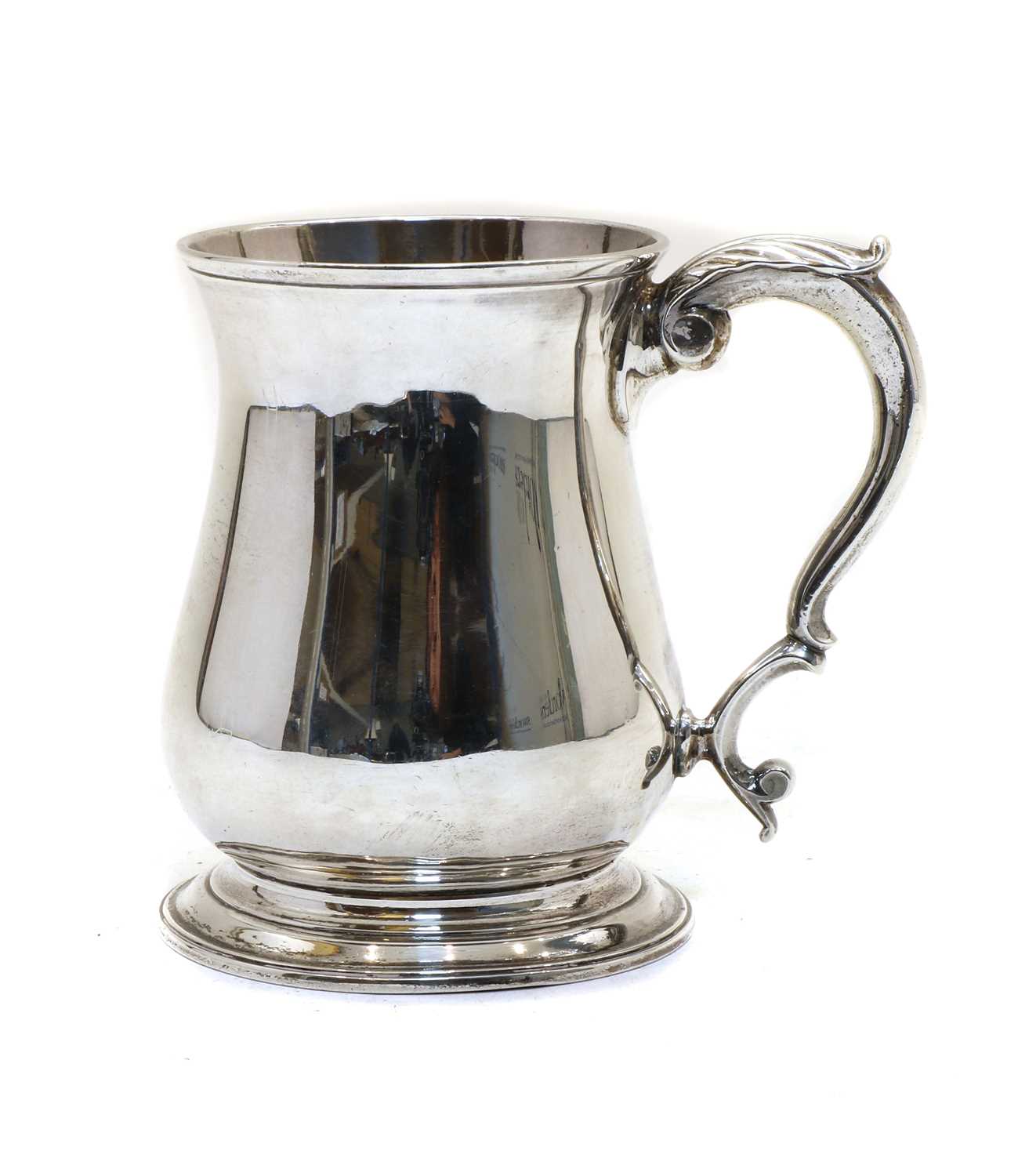 A George ll silver baluster tankard - Image 2 of 3