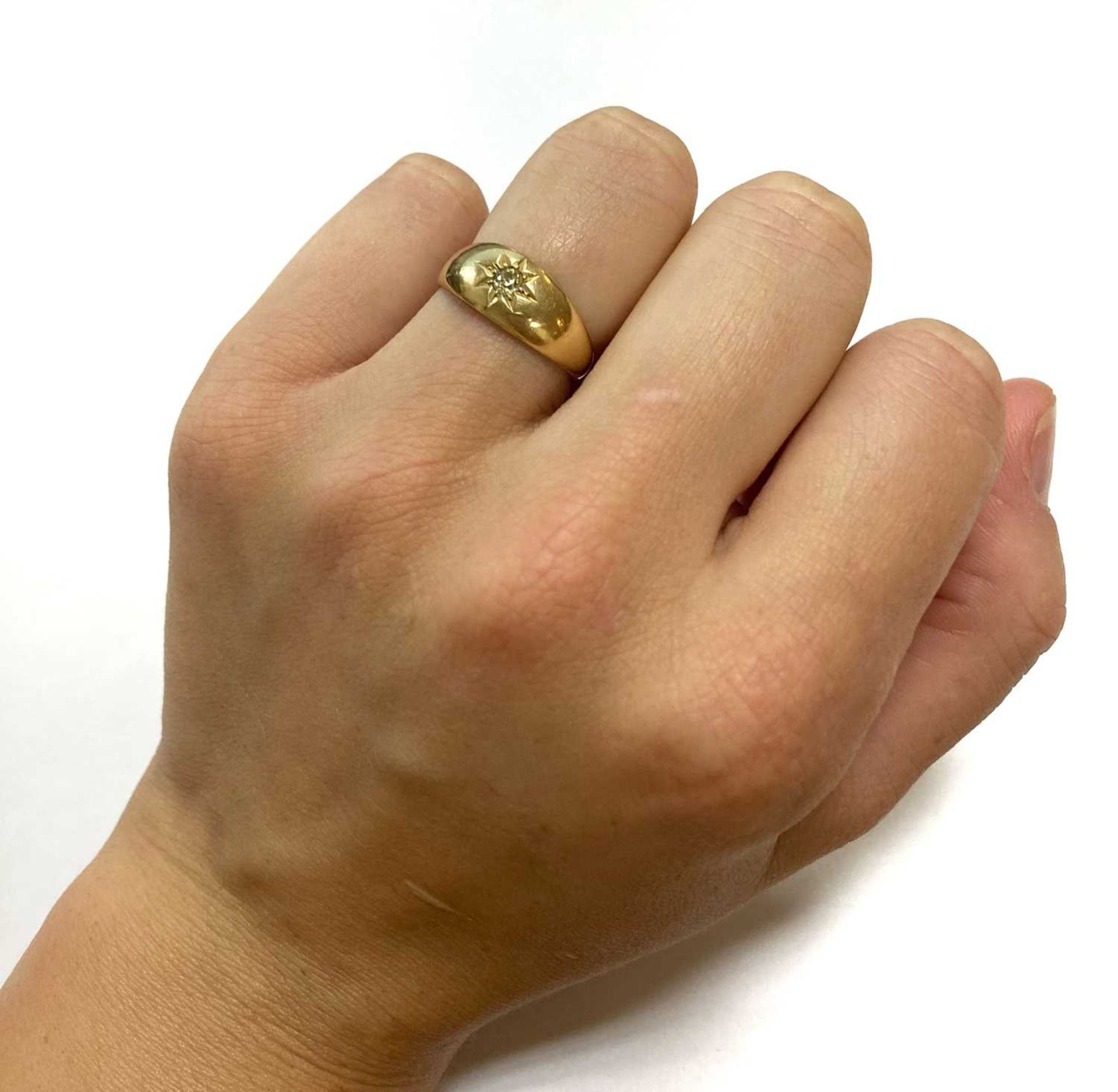 An 18ct gold single stone diamond ring, - Image 4 of 6