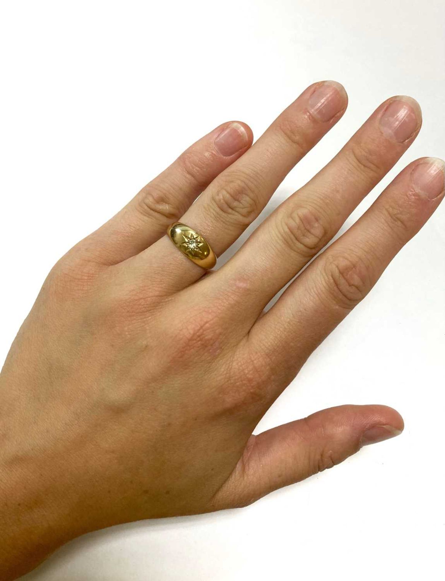 An 18ct gold single stone diamond ring, - Image 5 of 6