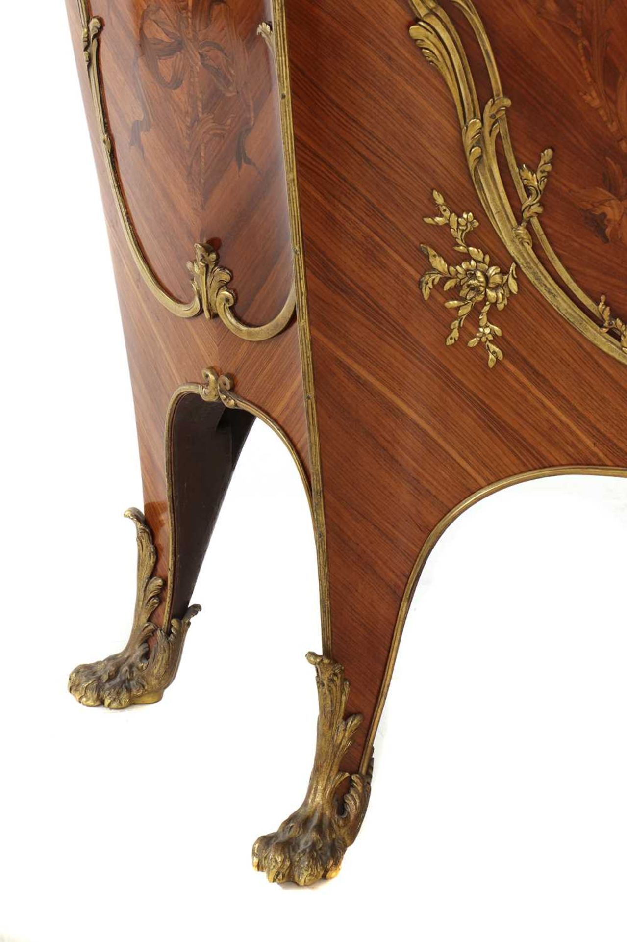 A French Louis XV-style amaranth and kingwood meuble d'appui, - Image 16 of 80